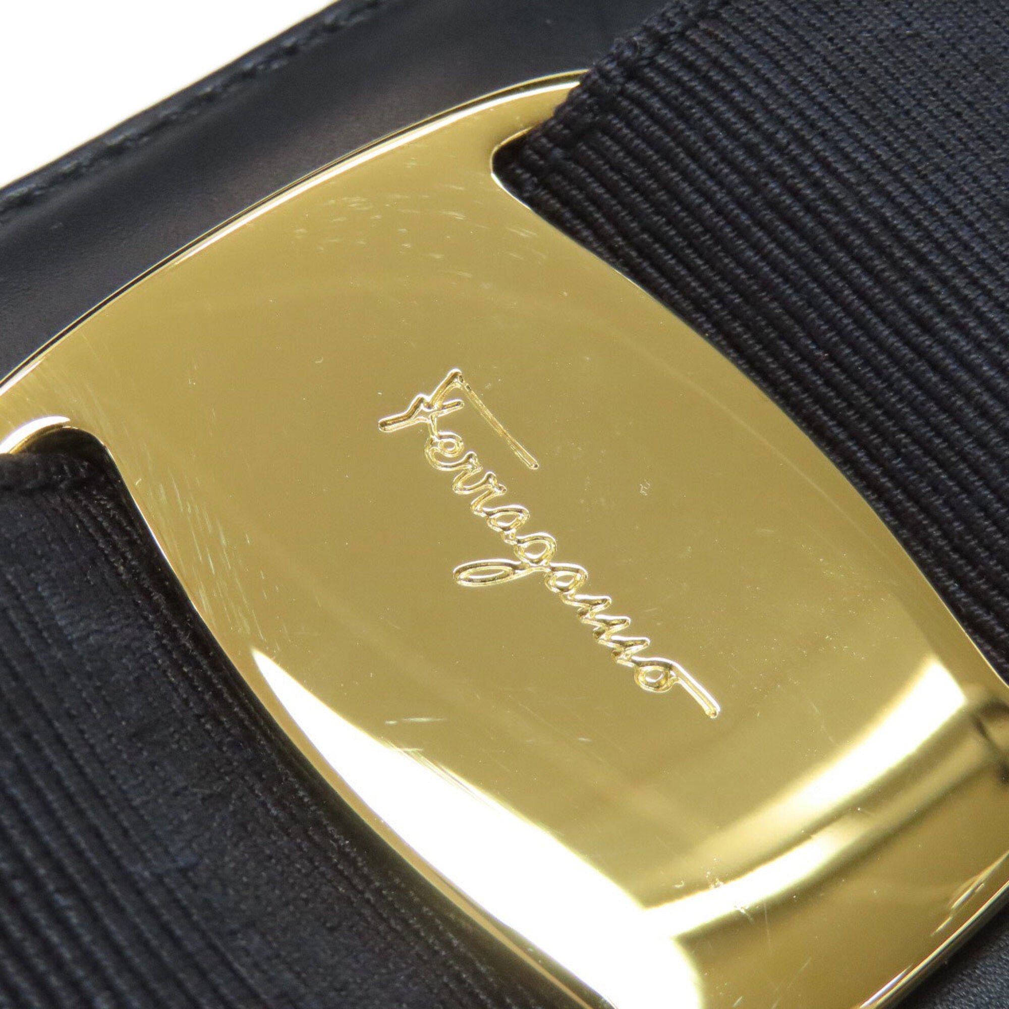 Salvatore Ferragamo Navy Black Leather Handbag (Pre-Owned)