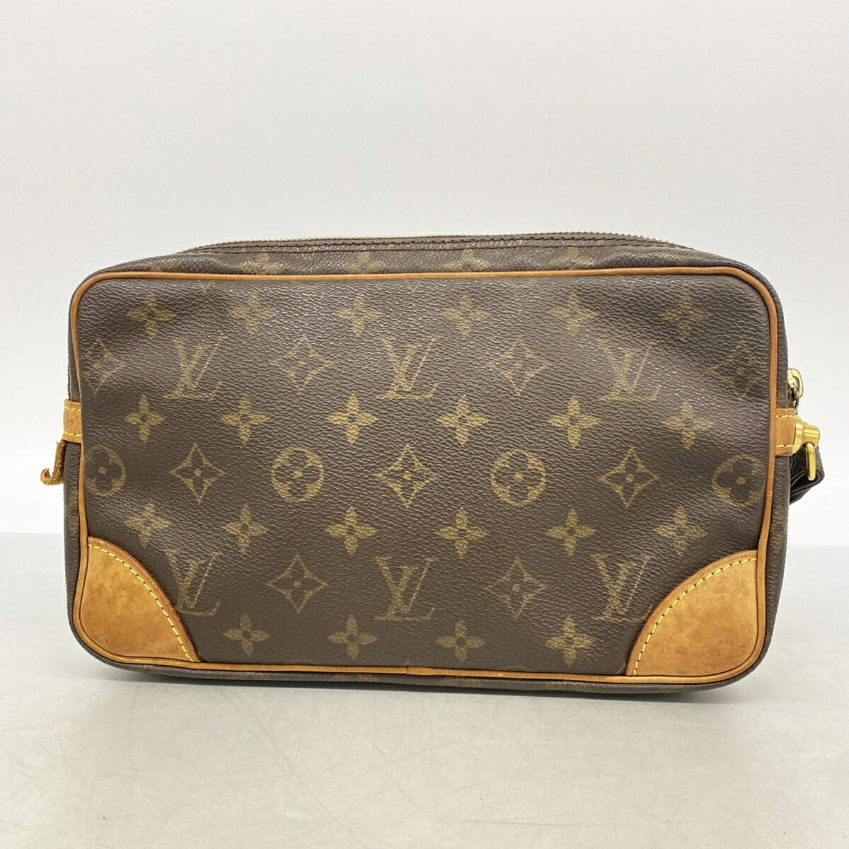 Louis Vuitton Brown Clutch Bag (Pre-Owned)