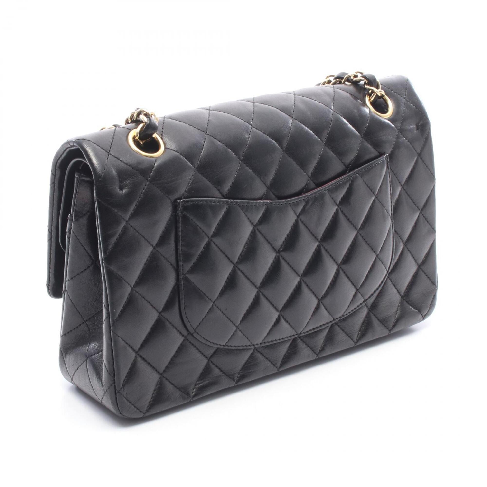 Chanel Black Leather Handbag Shoulder Bag (Pre-Owned)