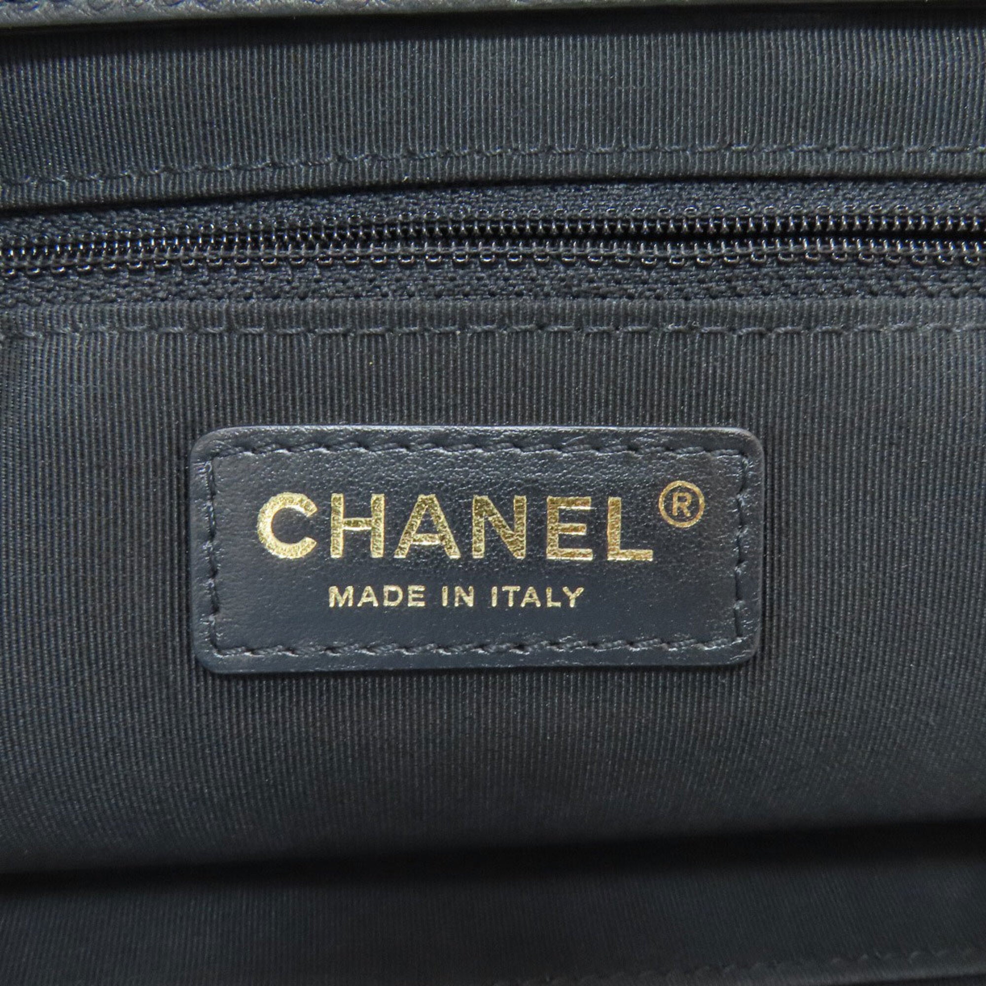 Chanel Matelasse Black Leather Tote Bag (Pre-Owned)