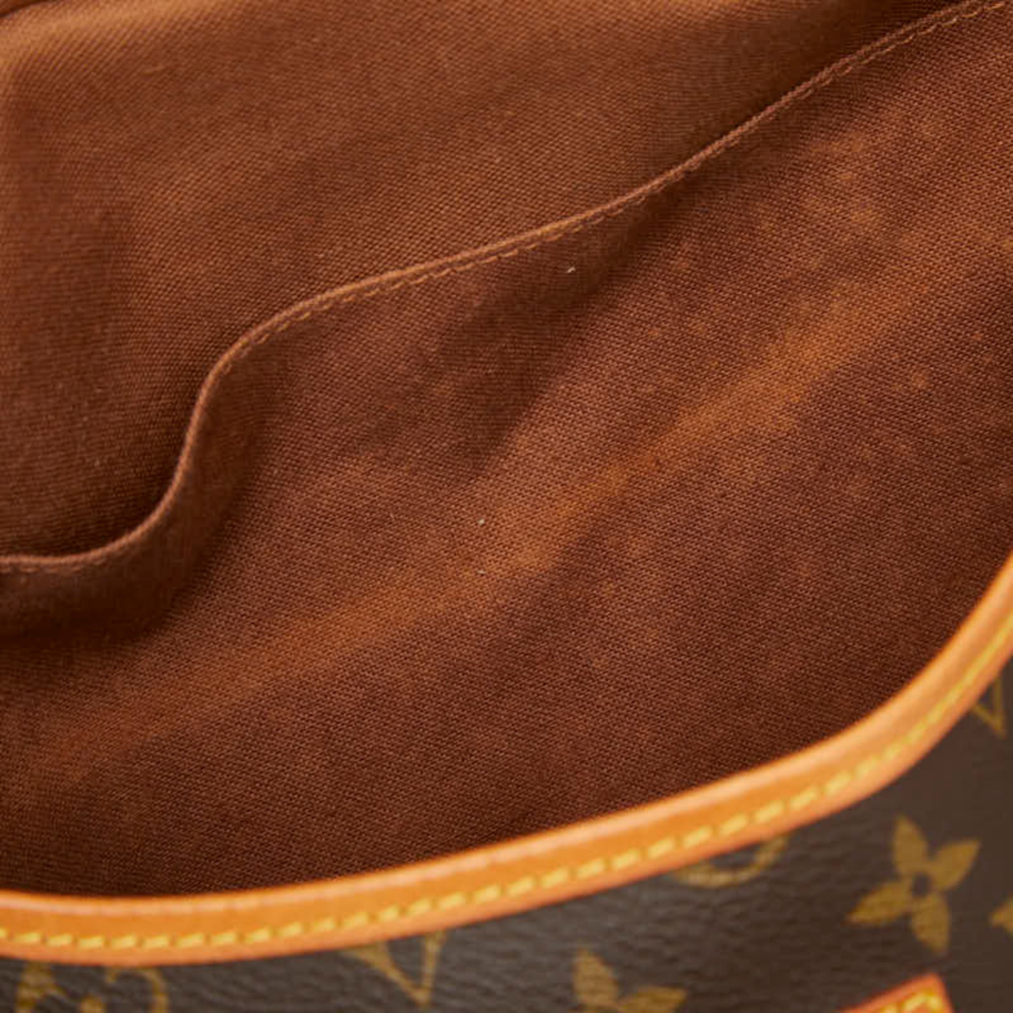 Louis Vuitton Brown Pvc Leather Messenger Bag Shoulder Bag (Pre-Owned)