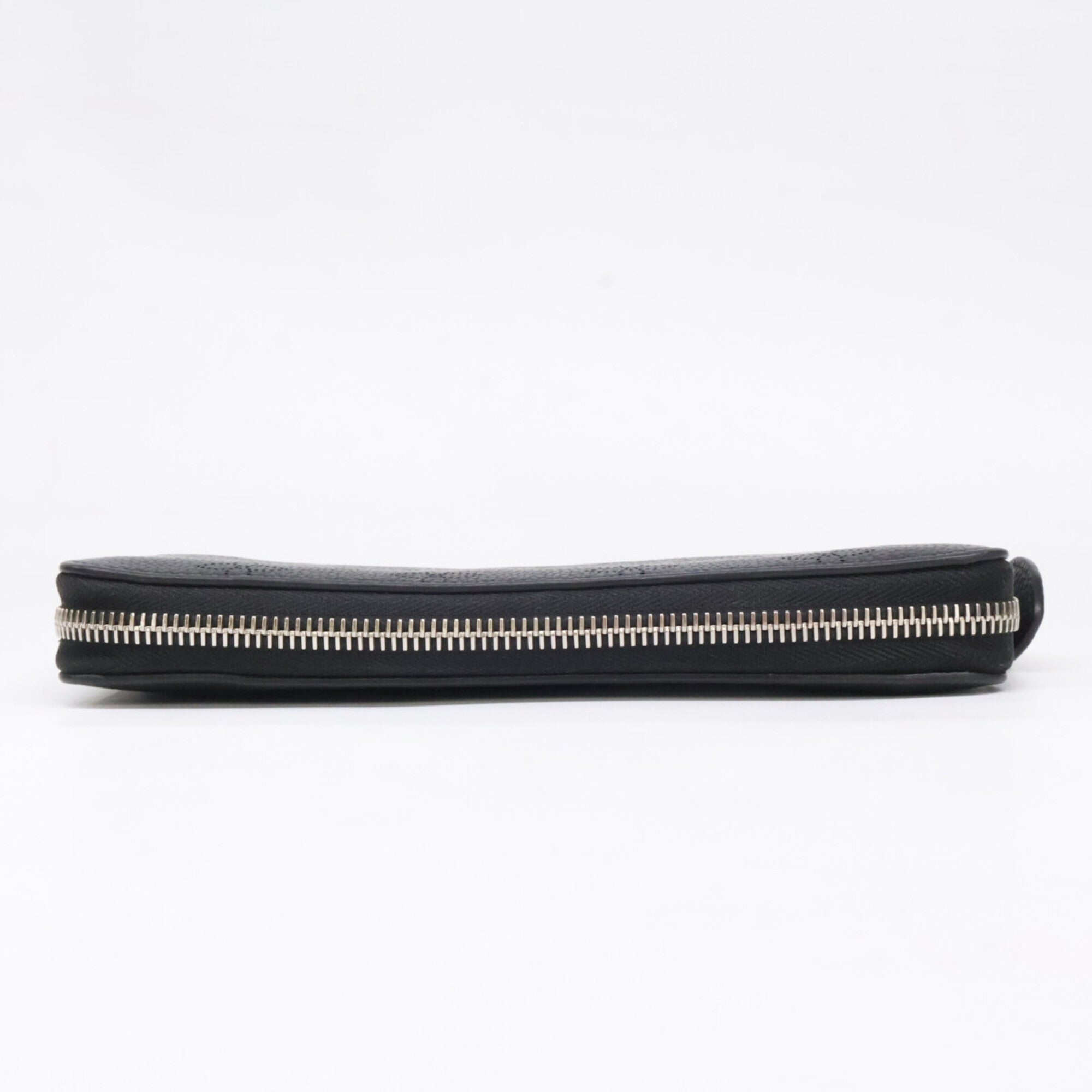 Louis Vuitton Black Mahina Leather Long Wallet (Bi-Fold) (Pre-Owned)