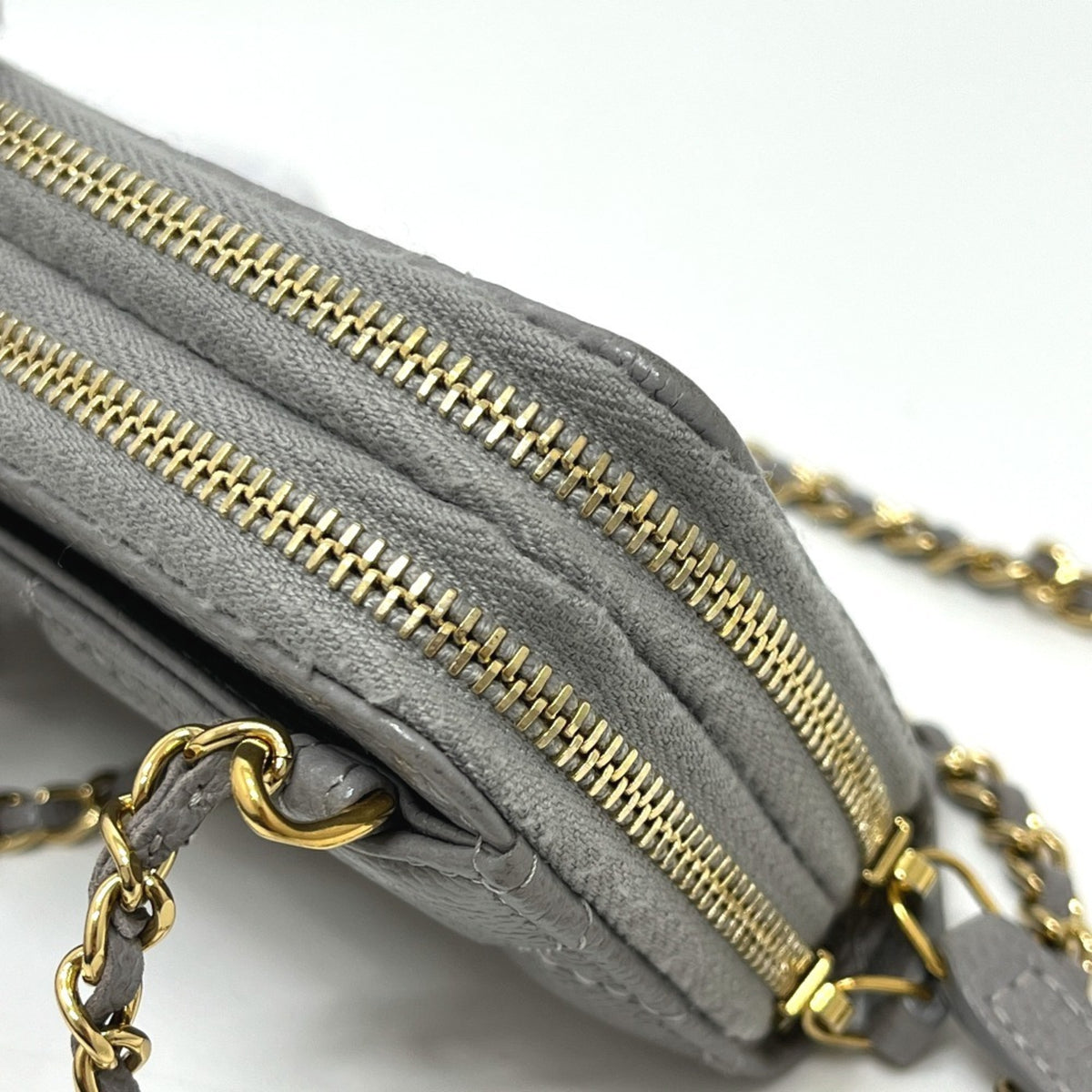 Chanel Gray Grained Calfskin Shoulder Bag (Pre-Owned)