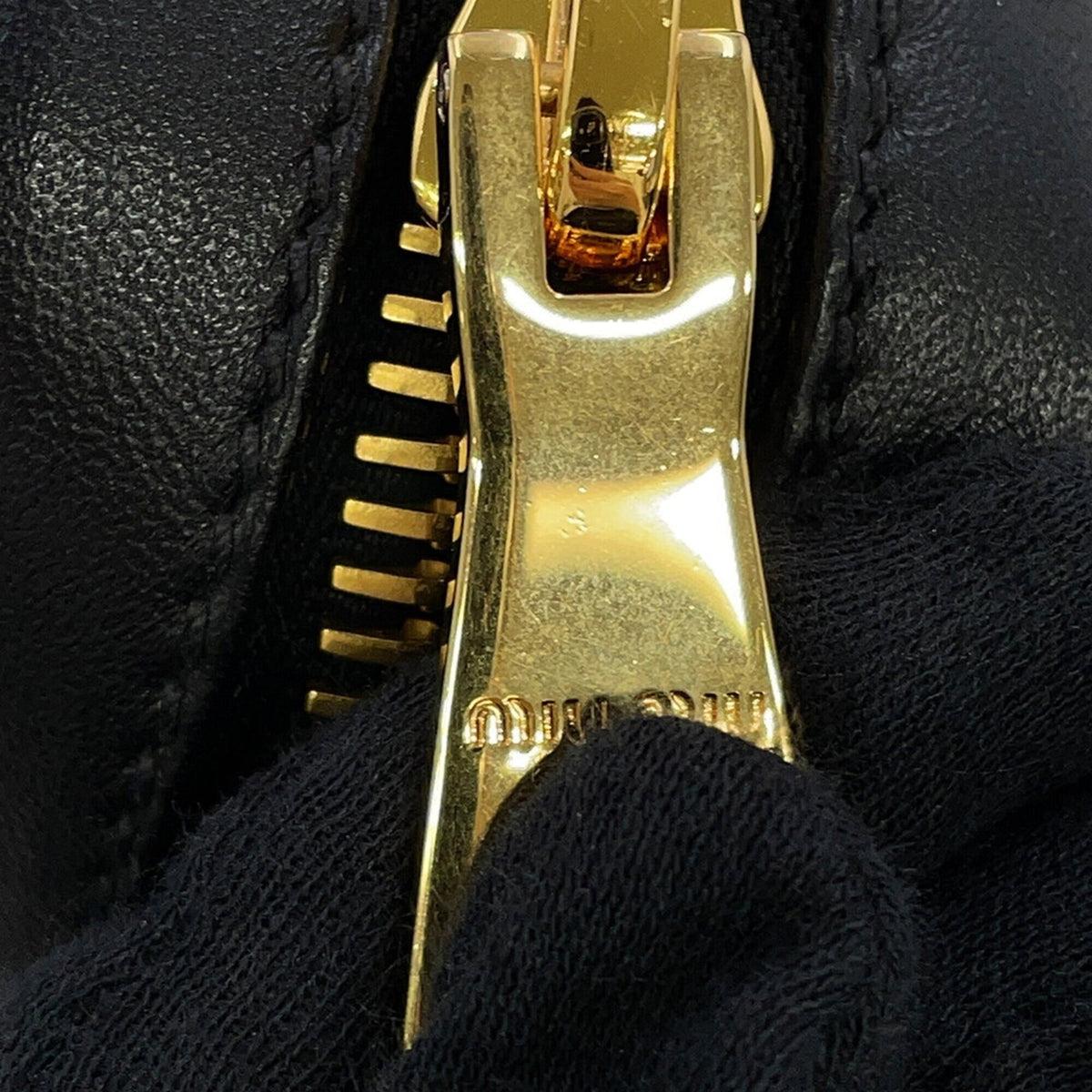 Miu Miu Matelasse Black Leather Clutch Bag Handbag (Pre-Owned)