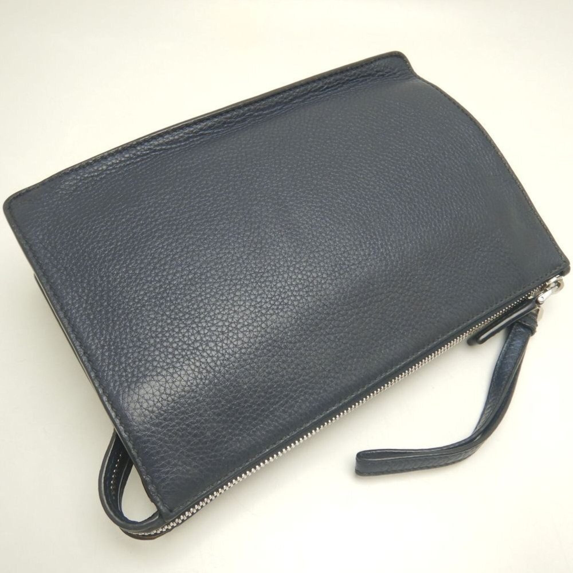 Prada Silver Leather Clutch Bag (Pre-Owned)