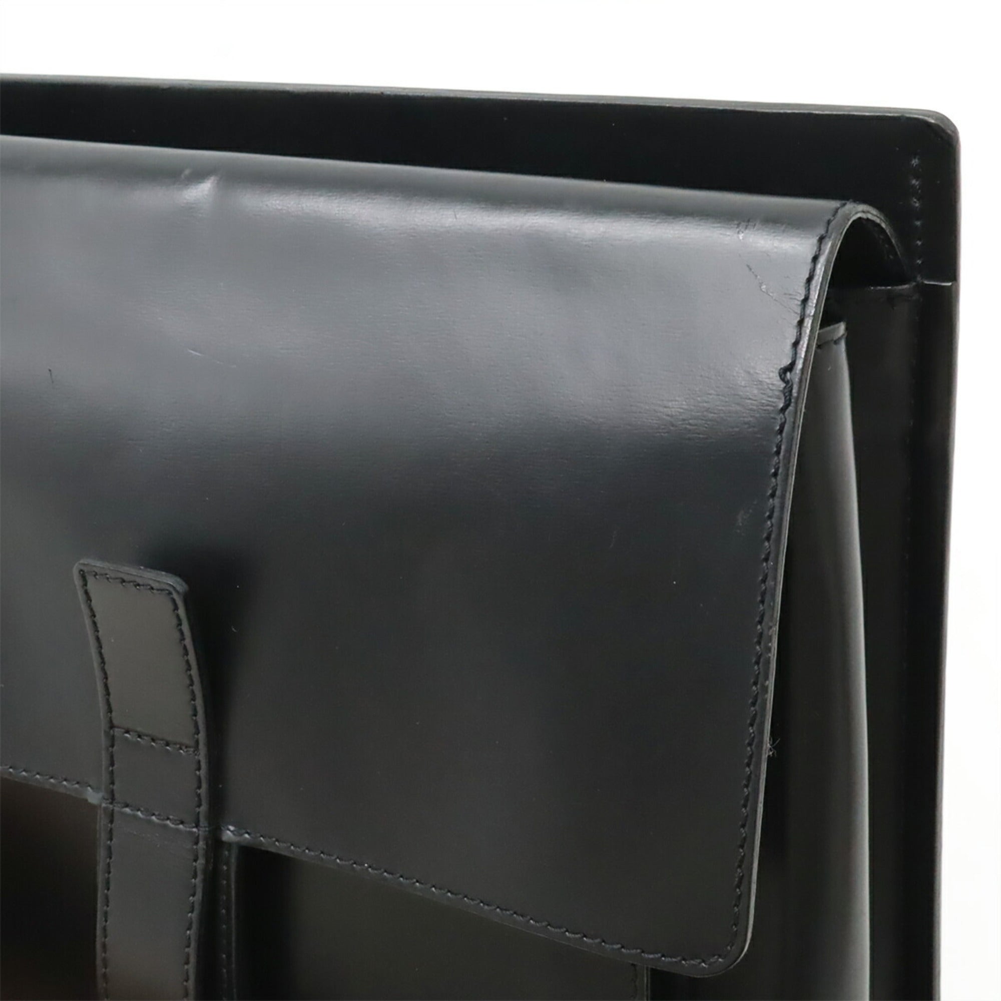 Louis Vuitton Black Leather Shoulder Bag (Pre-Owned)