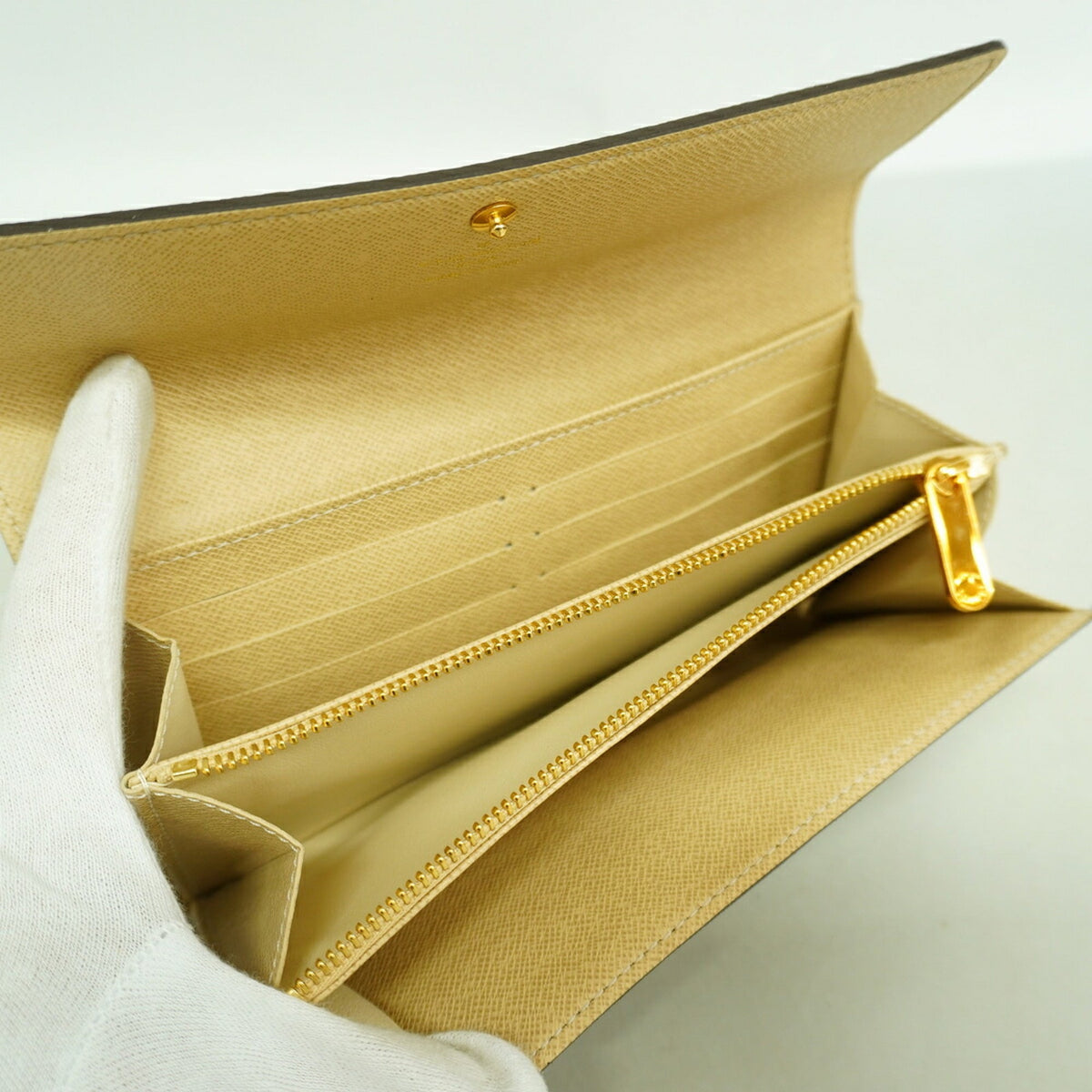 Louis Vuitton Or Long Wallet (Bi-Fold) (Pre-Owned)