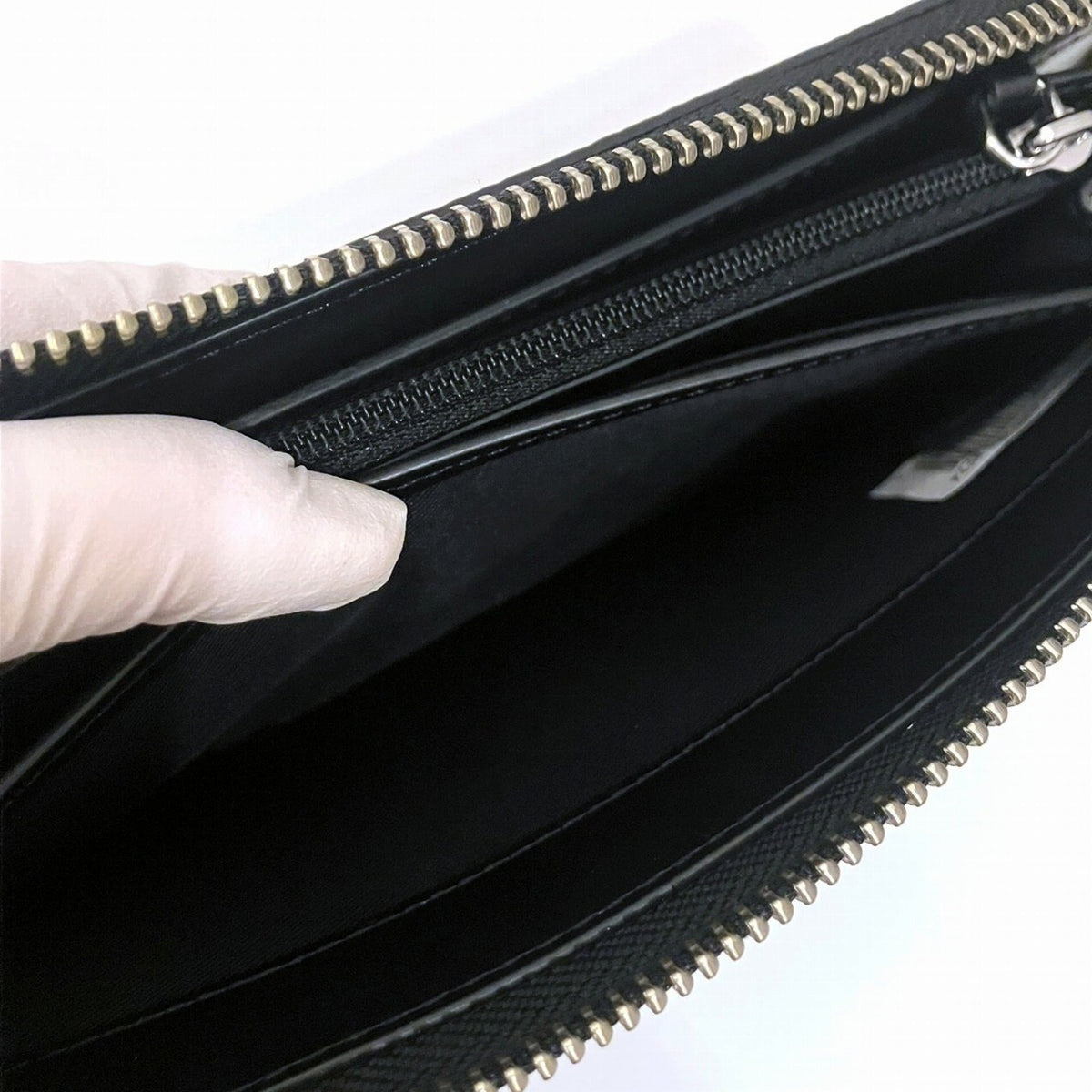 Marc Jacobs Black Long Wallet (Bi-Fold) (Pre-Owned)
