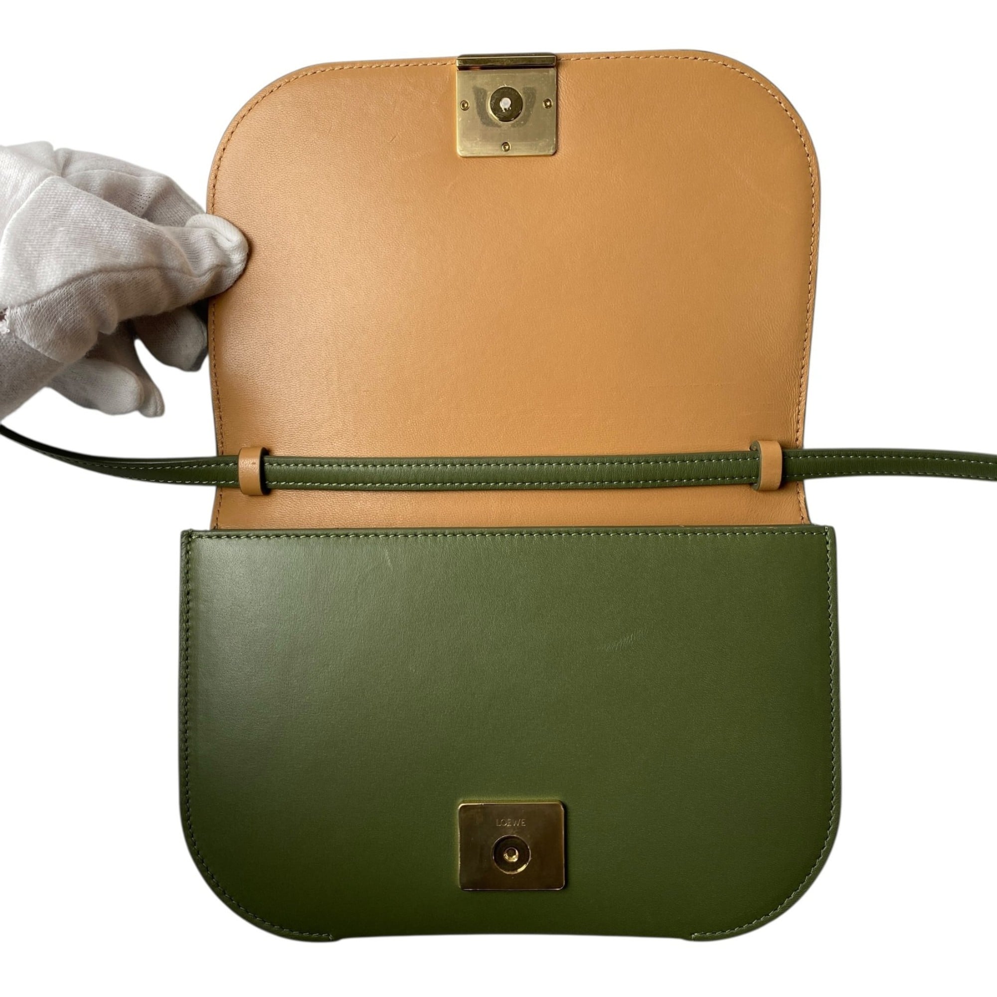 Loewe Green Leather Shoulder Bag Sling Bag (Pre-Owned)