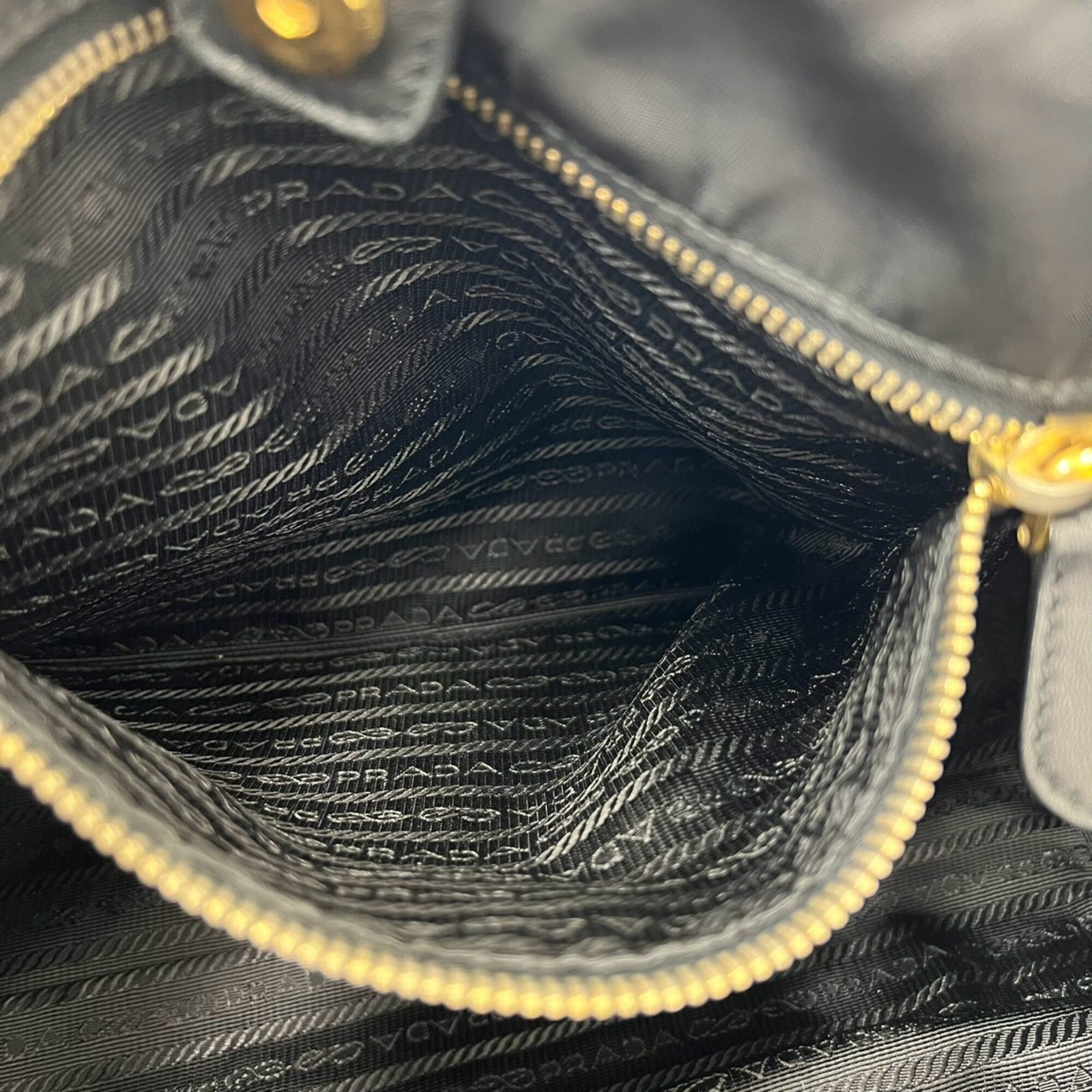 Prada Black Nylon Leather Handbag Shoulder Bag Tote Bag (Pre-Owned)
