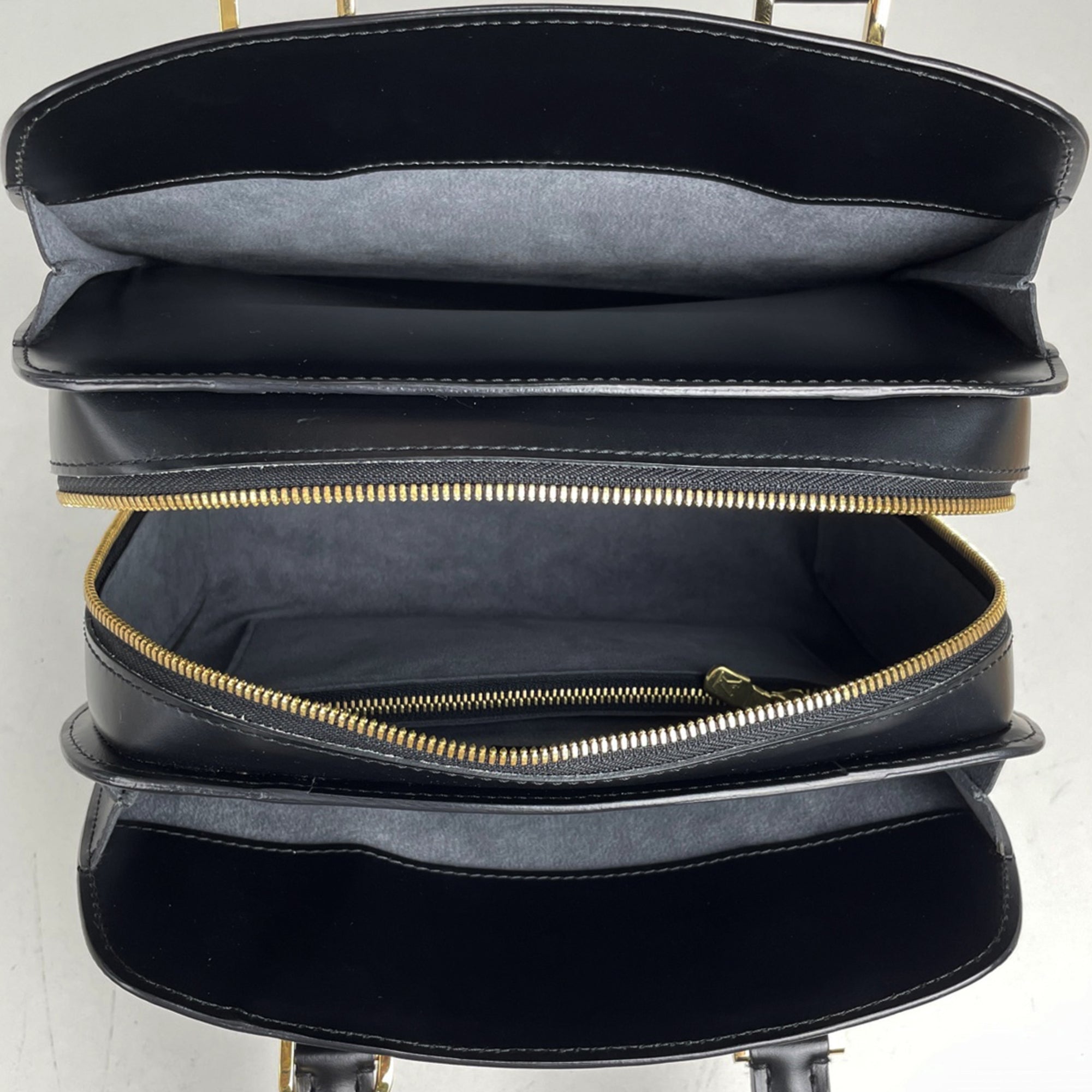 Louis Vuitton Black Noir Epi Leather Handbag (Pre-Owned)