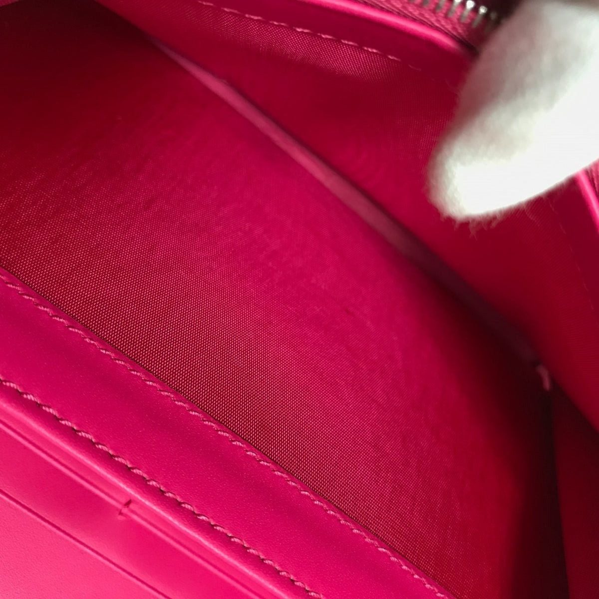 Gucci Pink Leather Chain/Shoulder Wallet (Pre-Owned)