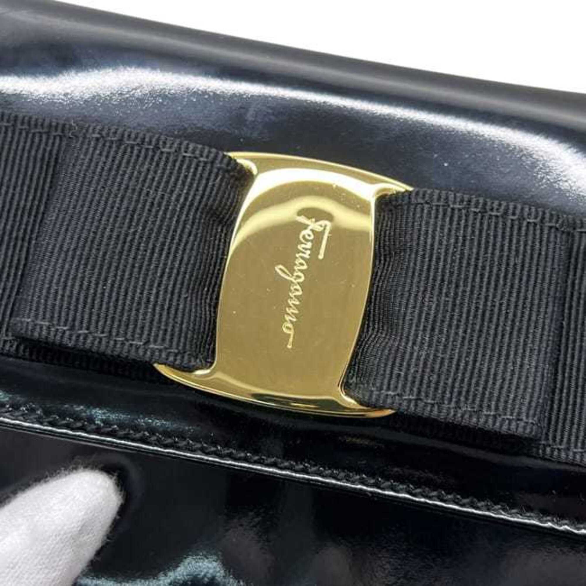 Salvatore Ferragamo Vara Black Patent Leather Shoulder Bag (Pre-Owned)