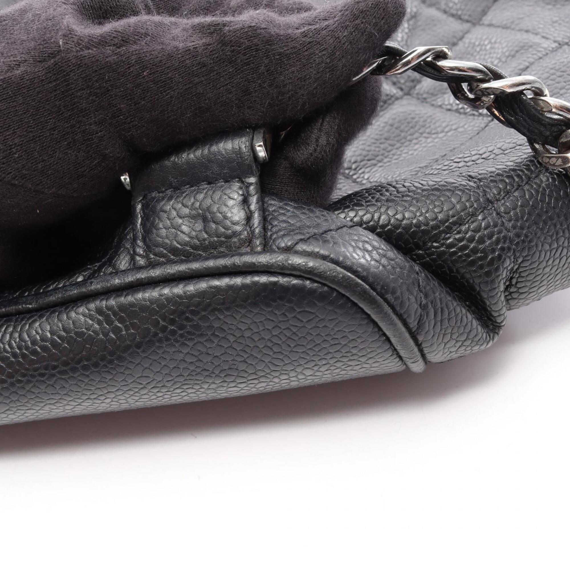 Chanel Black Grained Calfskin Backpack Handbag (Pre-Owned)