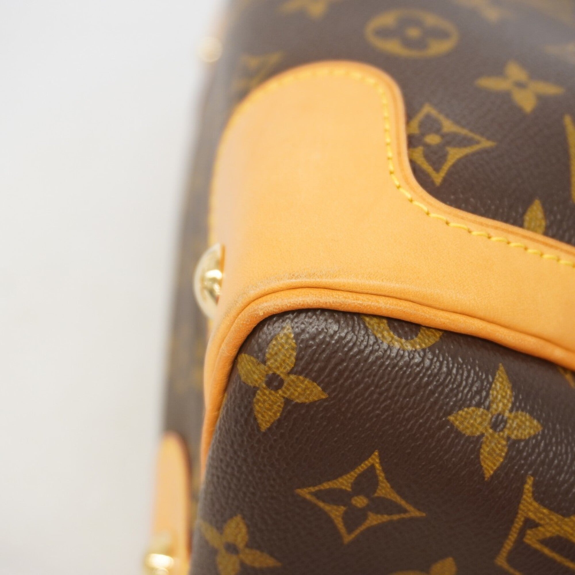 Louis Vuitton Brown Handbag (Pre-Owned)