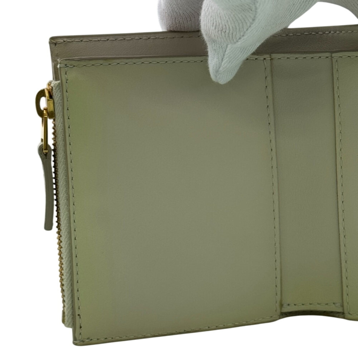 Bottega Veneta White Leather Wallet (Tri-Fold) (Pre-Owned)