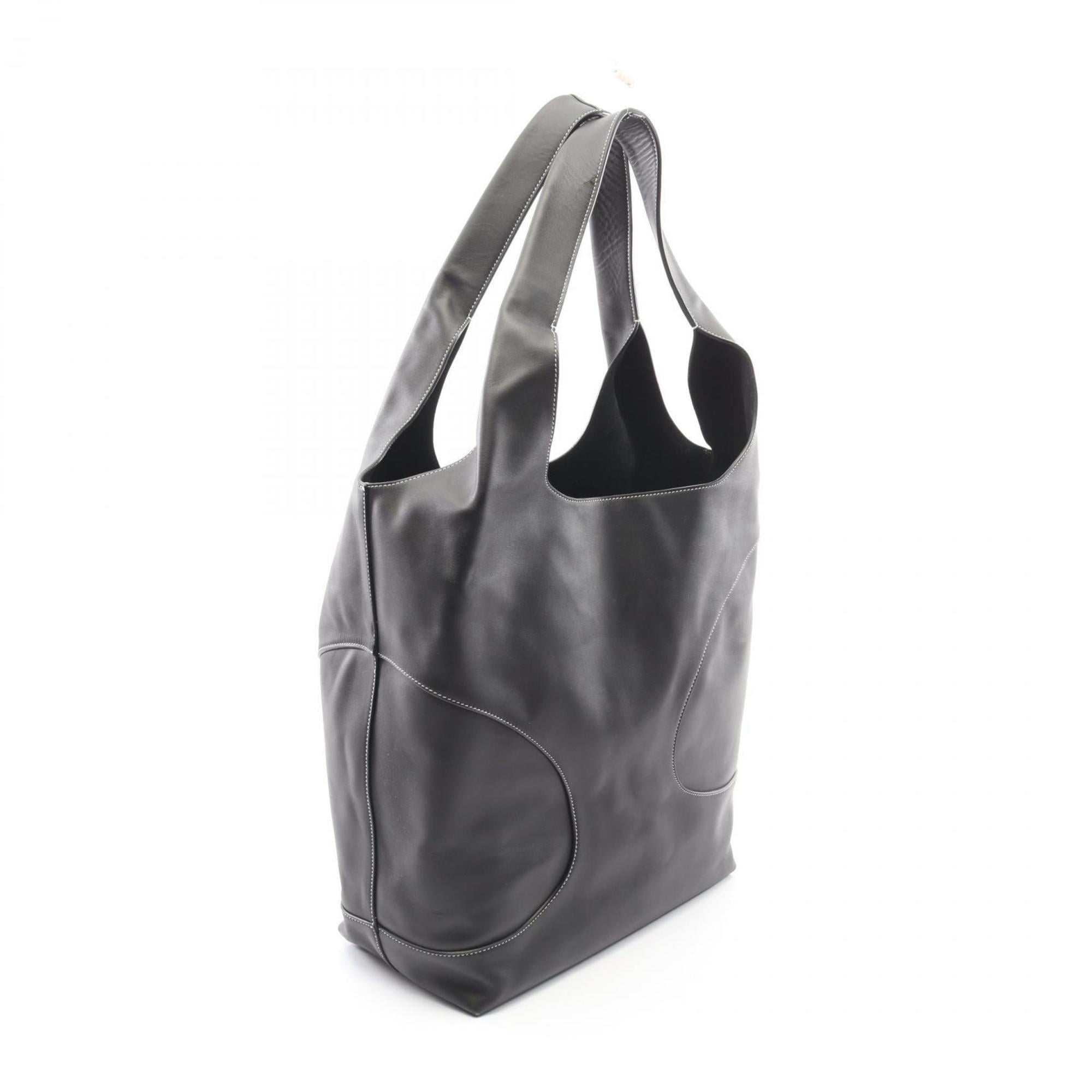 Salvatore Ferragamo Black Leather Handbag Pouch Tote Bag (Pre-Owned)