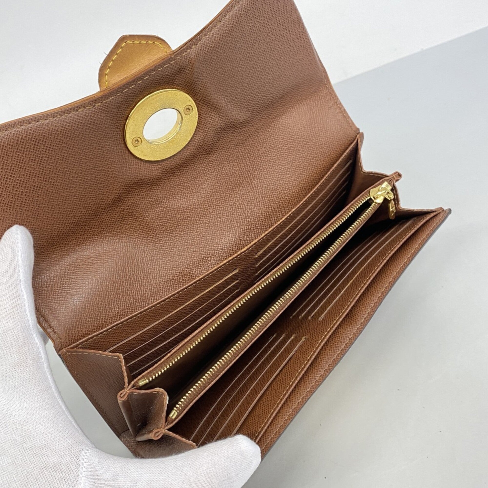 Louis Vuitton Brown Long Wallet (Bi-Fold) (Pre-Owned)