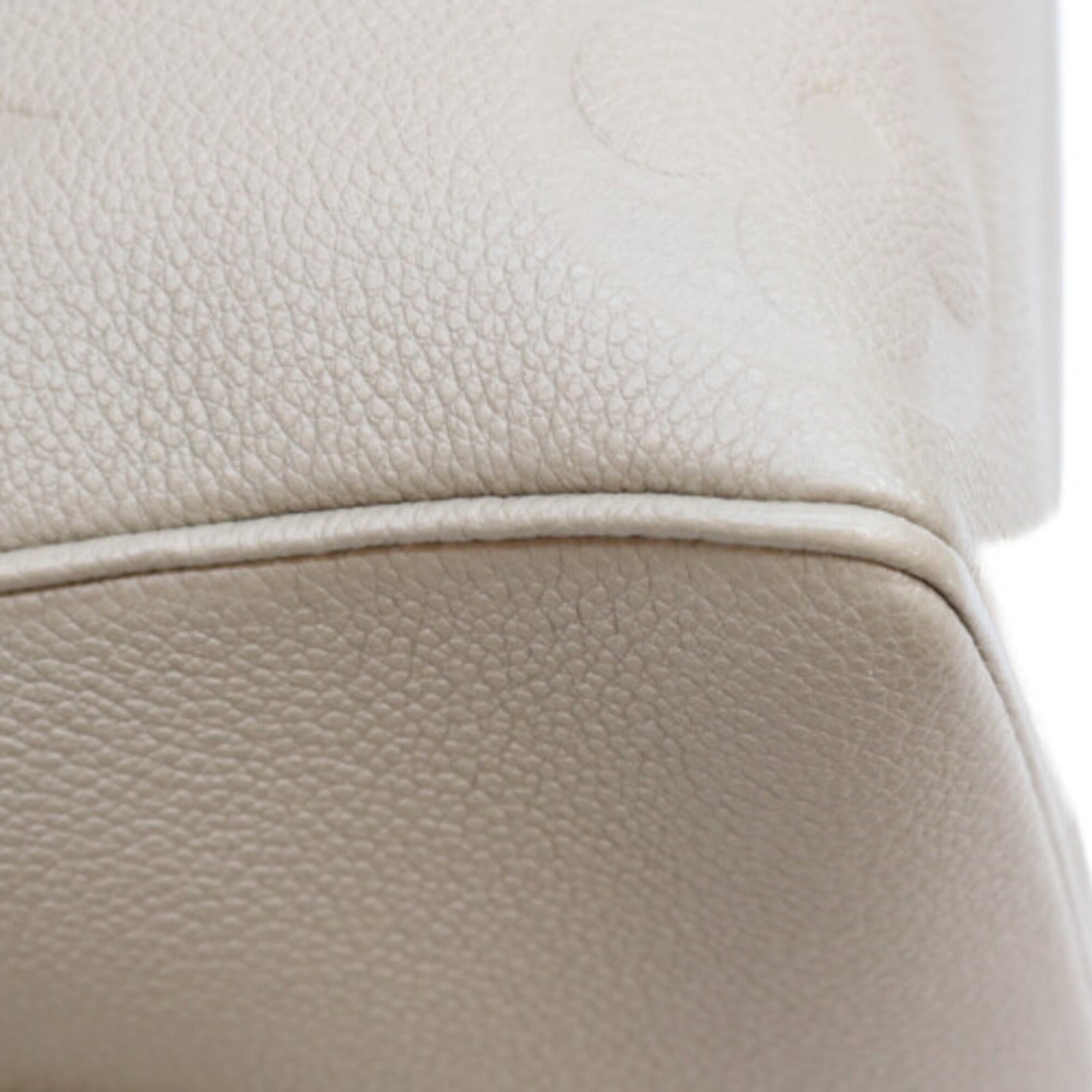 Louis Vuitton Beige Monogram Empreinte Shoulder Bag (Pre-Owned)