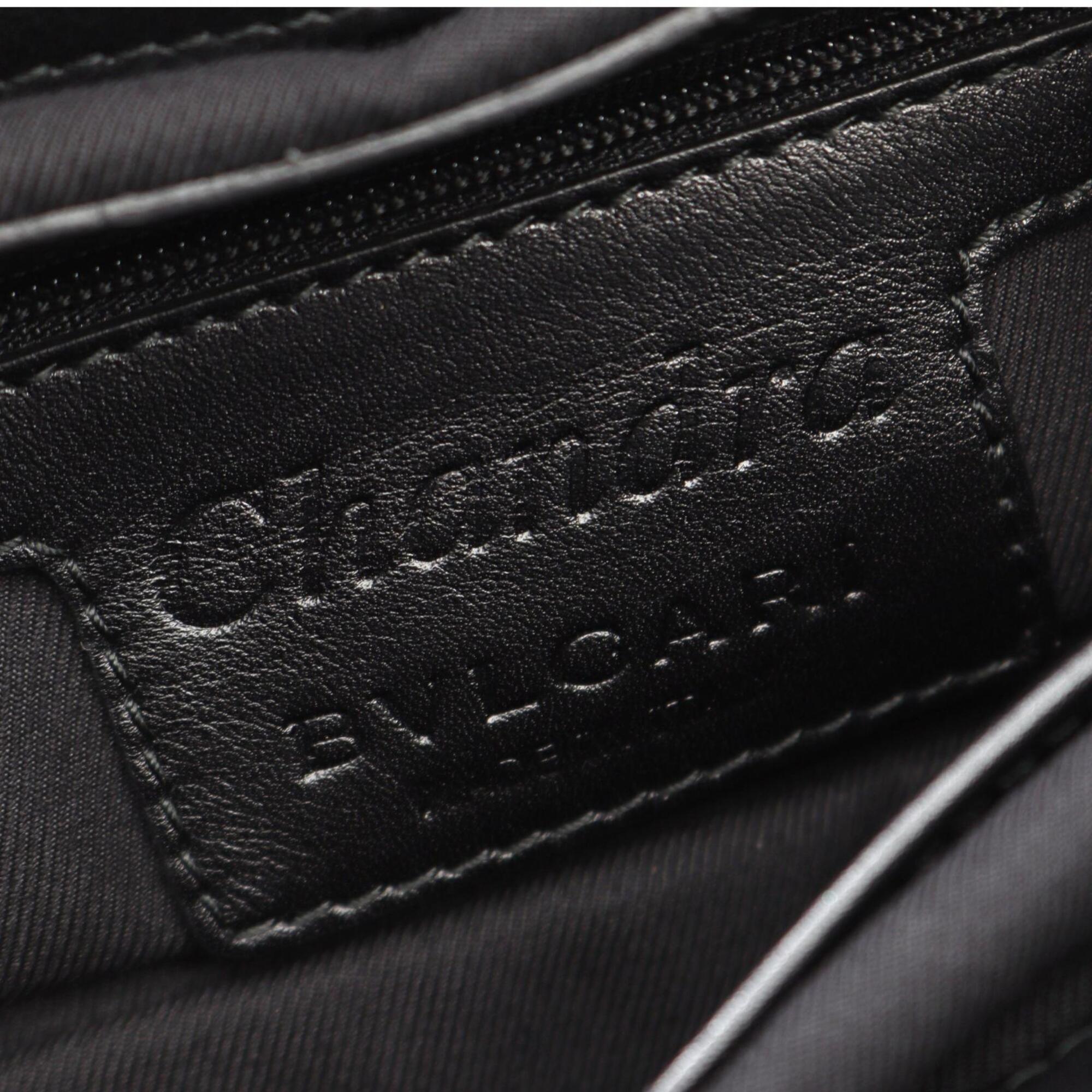 Bvlgari Black Leather Handbag (Pre-Owned)