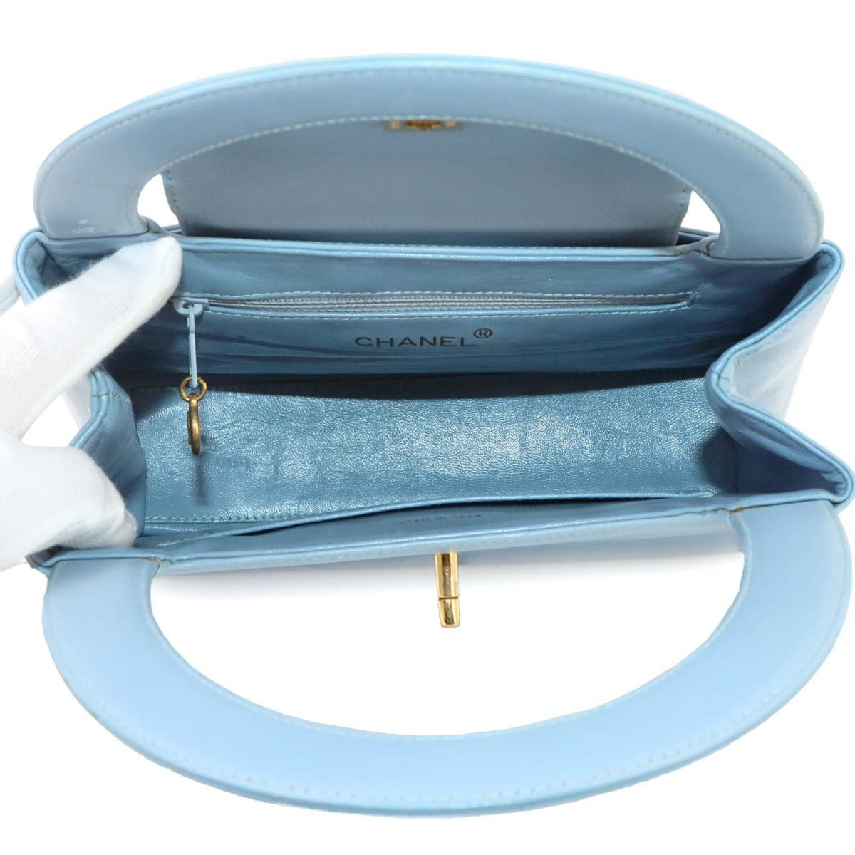 Chanel Light Blue Handbag (Pre-Owned)