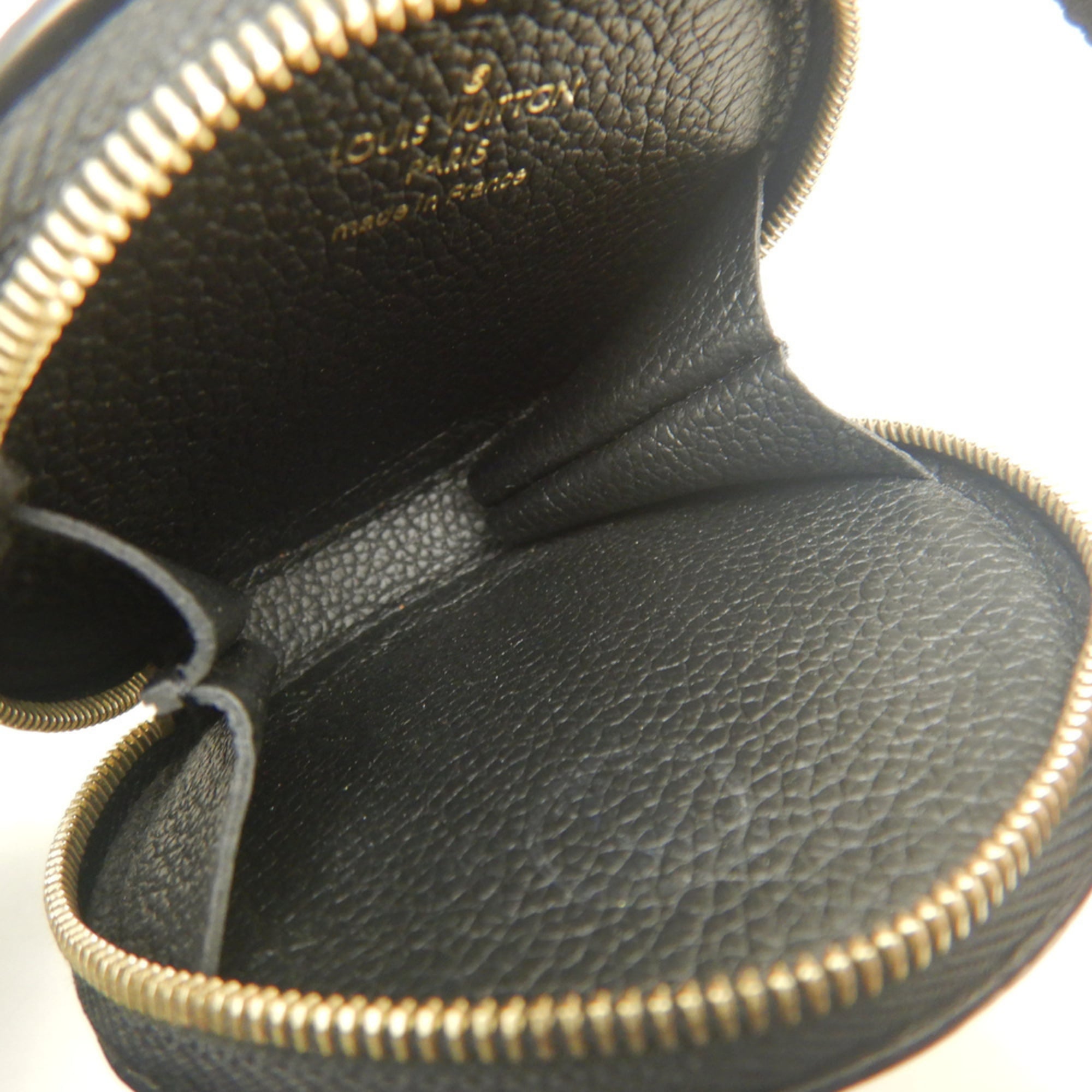Louis Vuitton Noir Leather Handbag Pouch (Pre-Owned)