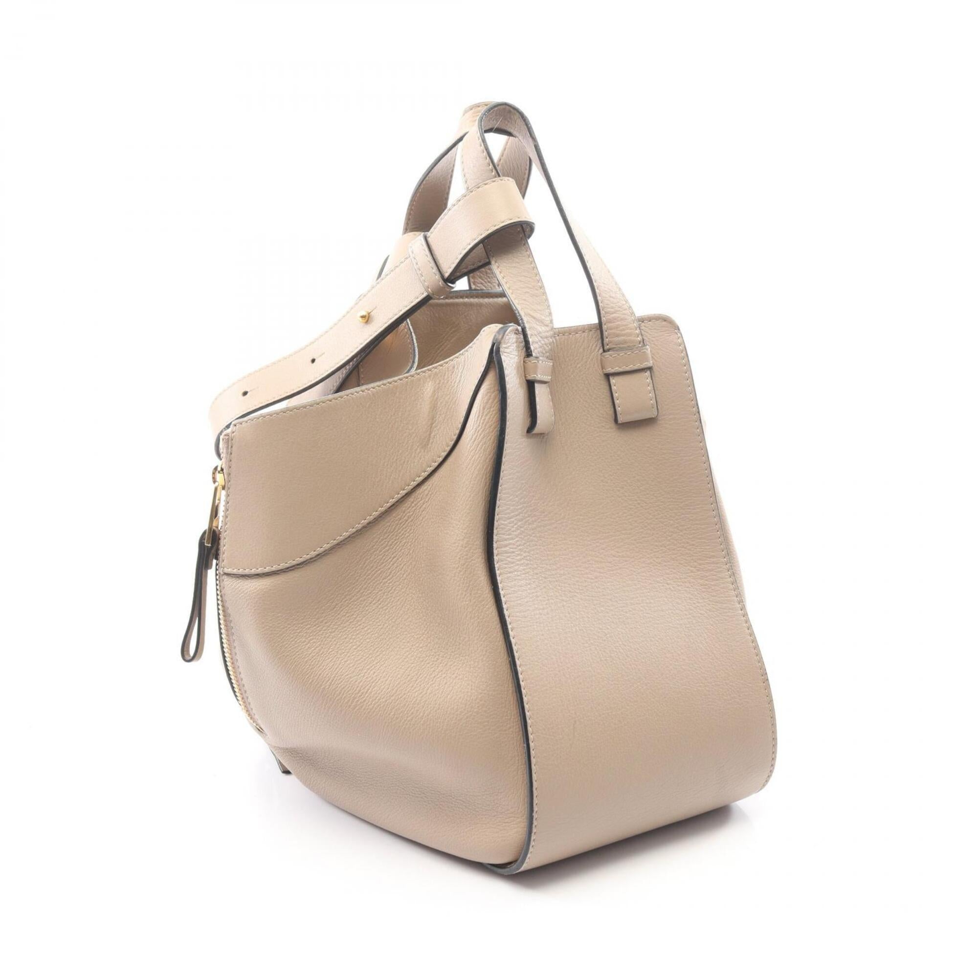 Loewe Beige Leather Handbag (Pre-Owned)
