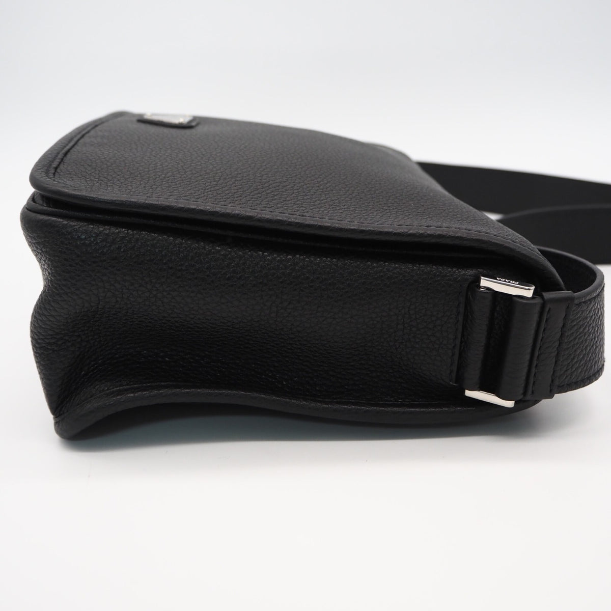 Prada Black Leather Shoulder Bag (Pre-Owned)