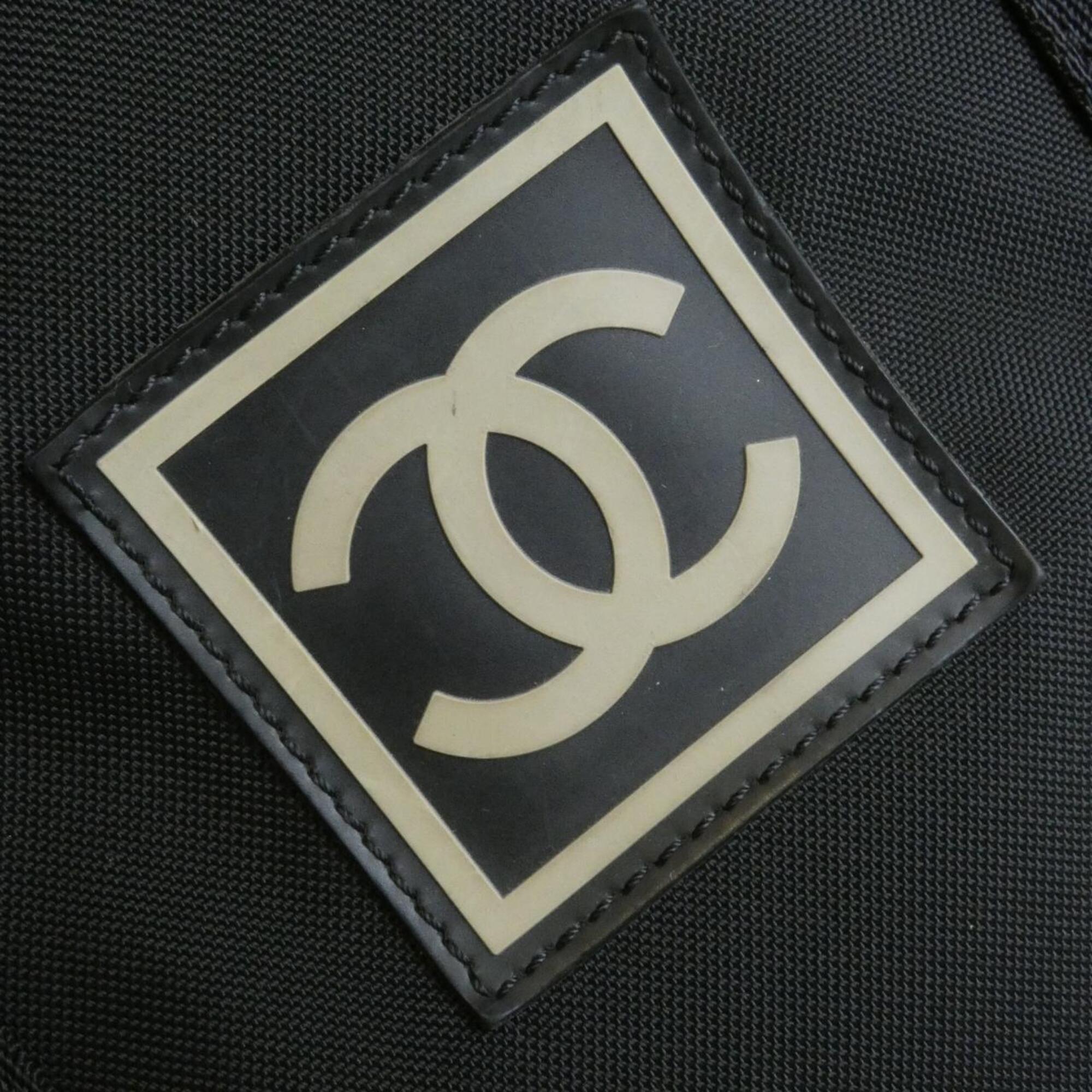 Chanel Black Canvas Shoulder Bag (Pre-Owned)