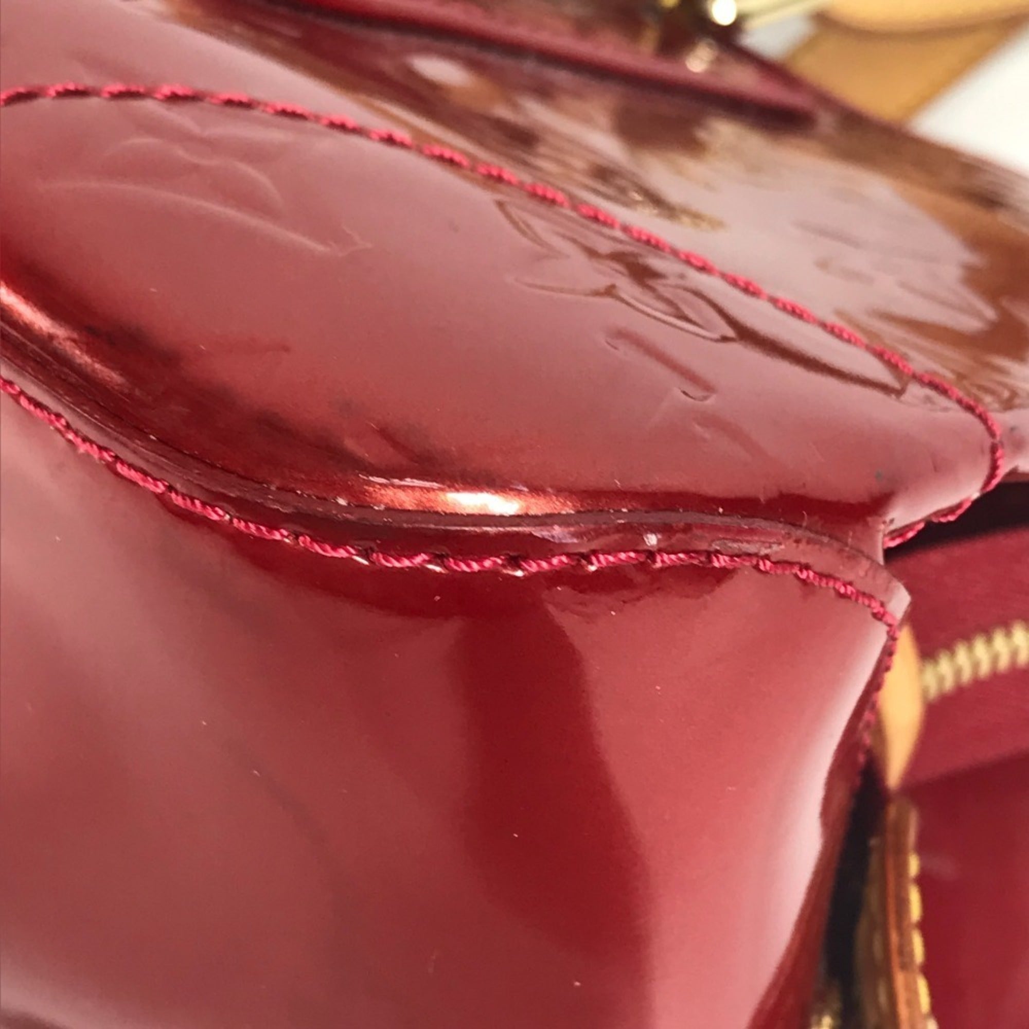 Louis Vuitton Pomme D'amour Red Color Monogram Vernis Shoulder Bag Tote Bag (Pre-Owned)