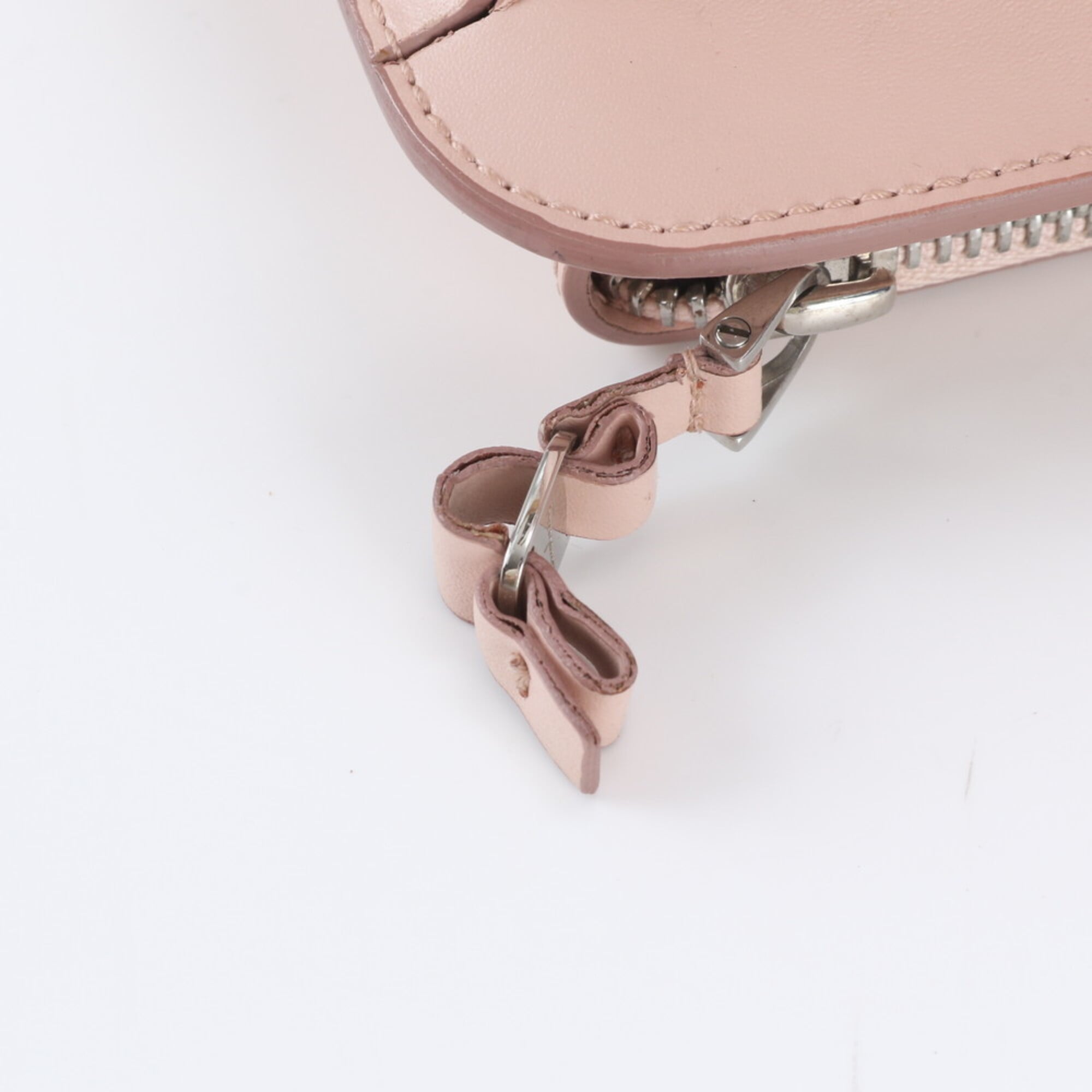 Salvatore Ferragamo Pink Leather Shoulder Bag (Pre-Owned)