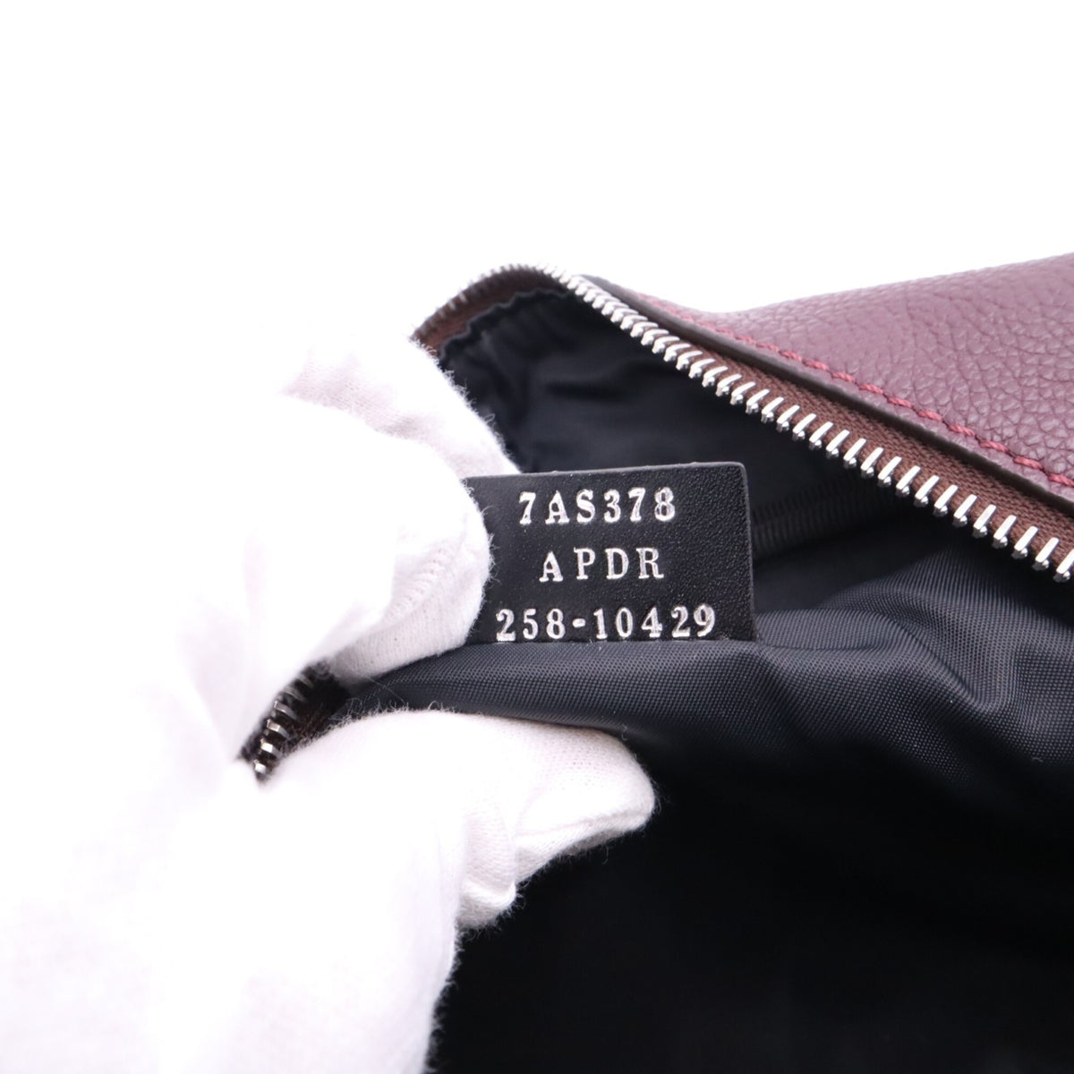 Fendi Red Color Wine Leather Clutch Bag (Pre-Owned)