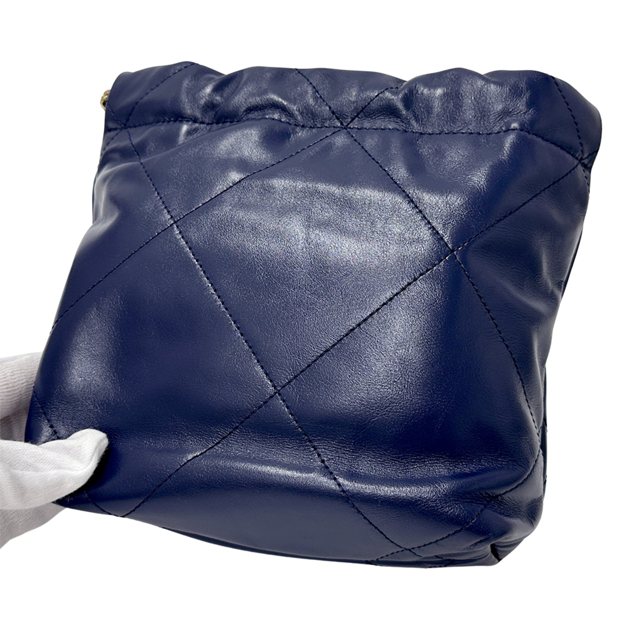 Chanel Navy Leather Handbag Shoulder Bag (Pre-Owned)