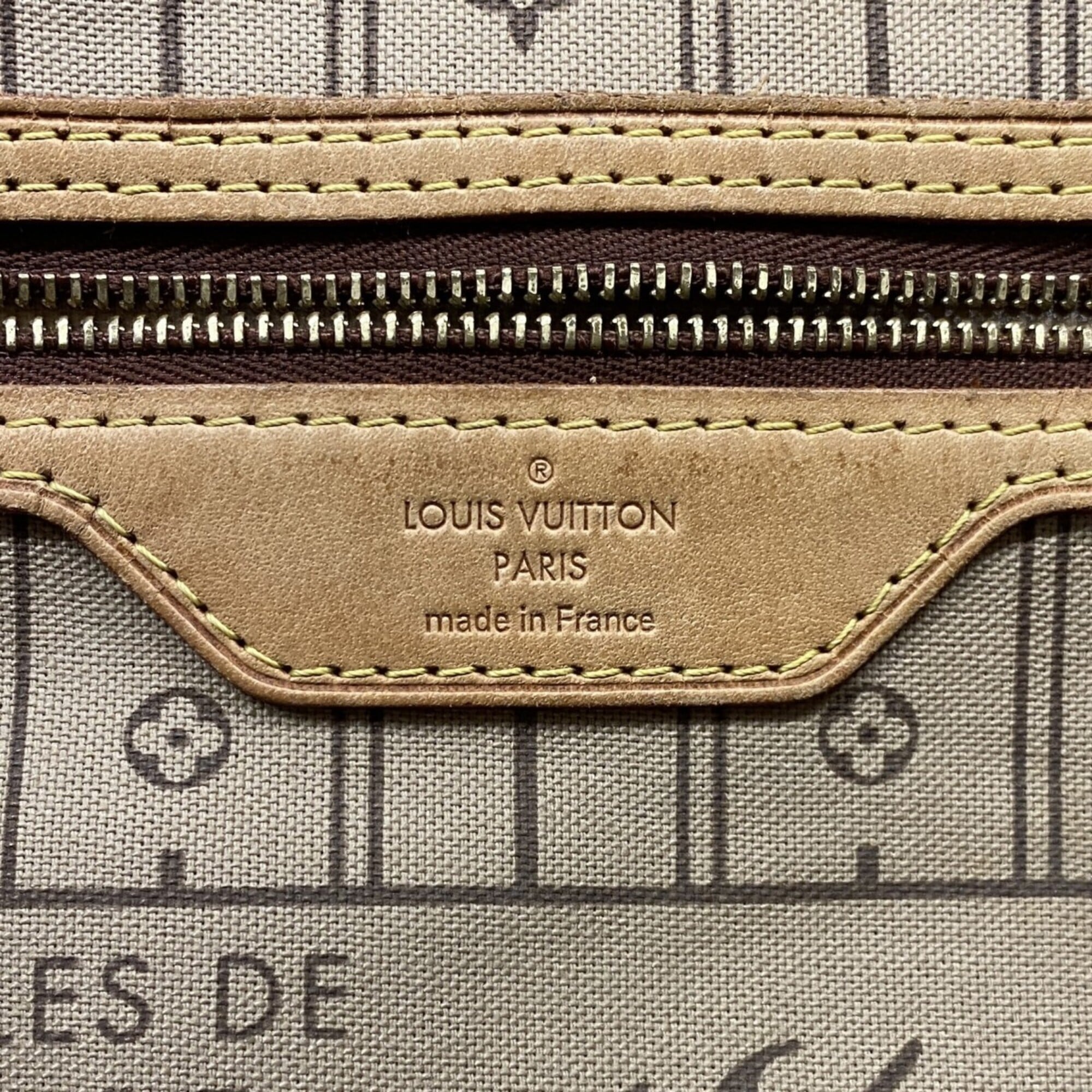 Louis Vuitton Brown Tote Bag (Pre-Owned)