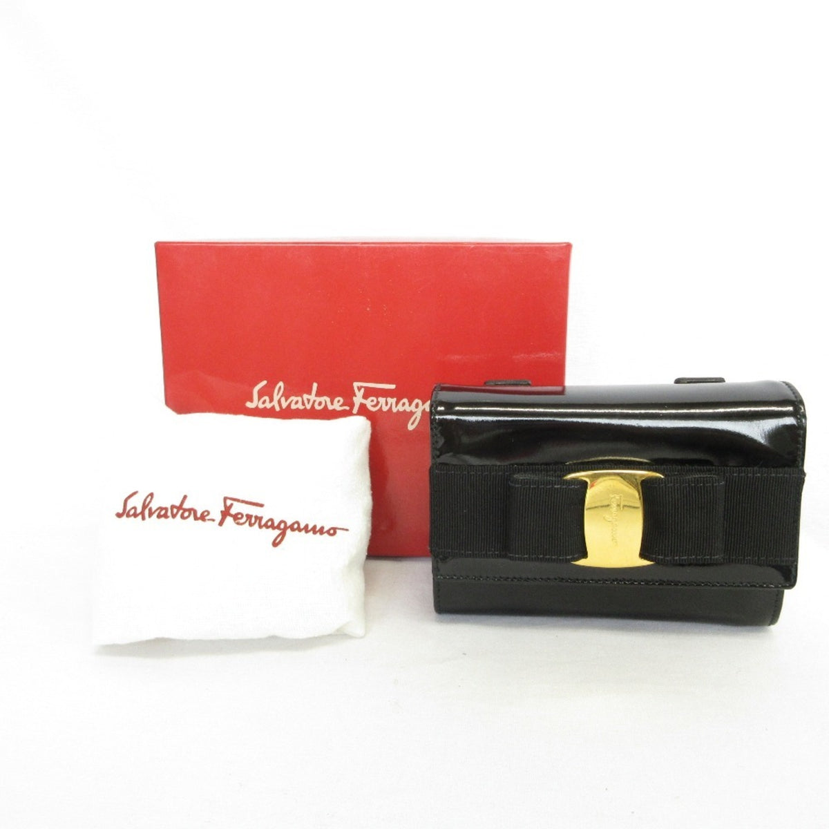 Salvatore Ferragamo Black Patent Leather Shoulder Bag (Pre-Owned)