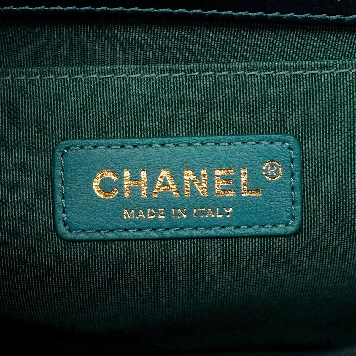 Chanel Blue Leather Shoulder Bag (Pre-Owned)
