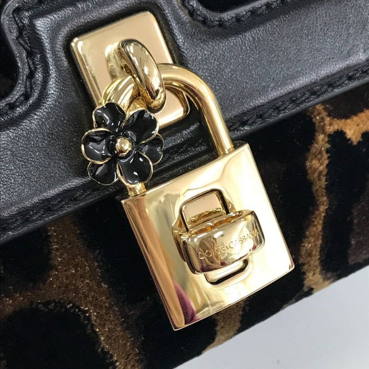 Dolce & Gabbana Black Brown Velvet Leather Shoulder Bag (Pre-Owned)