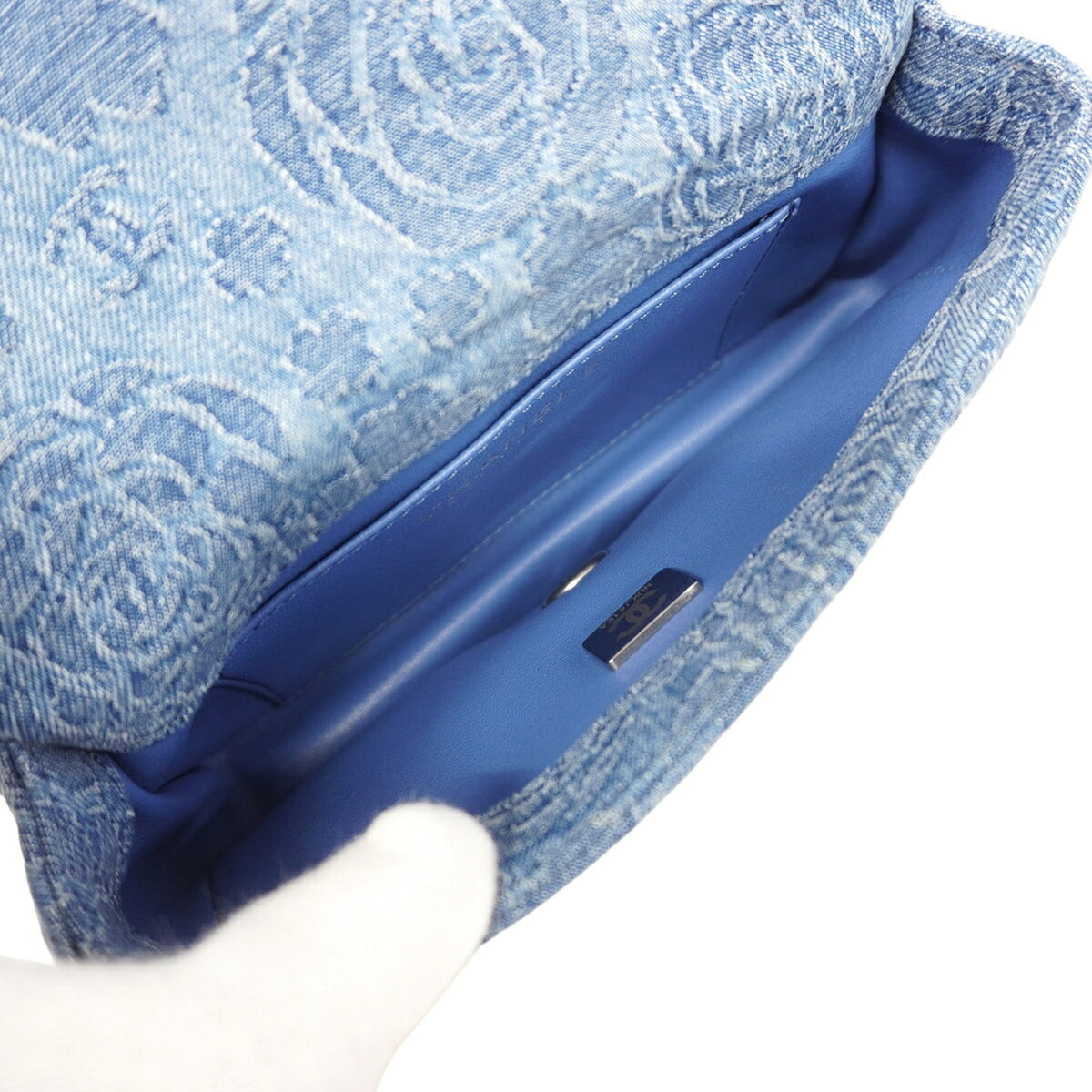 Chanel Blue Denim Shoulder Bag (Pre-Owned)