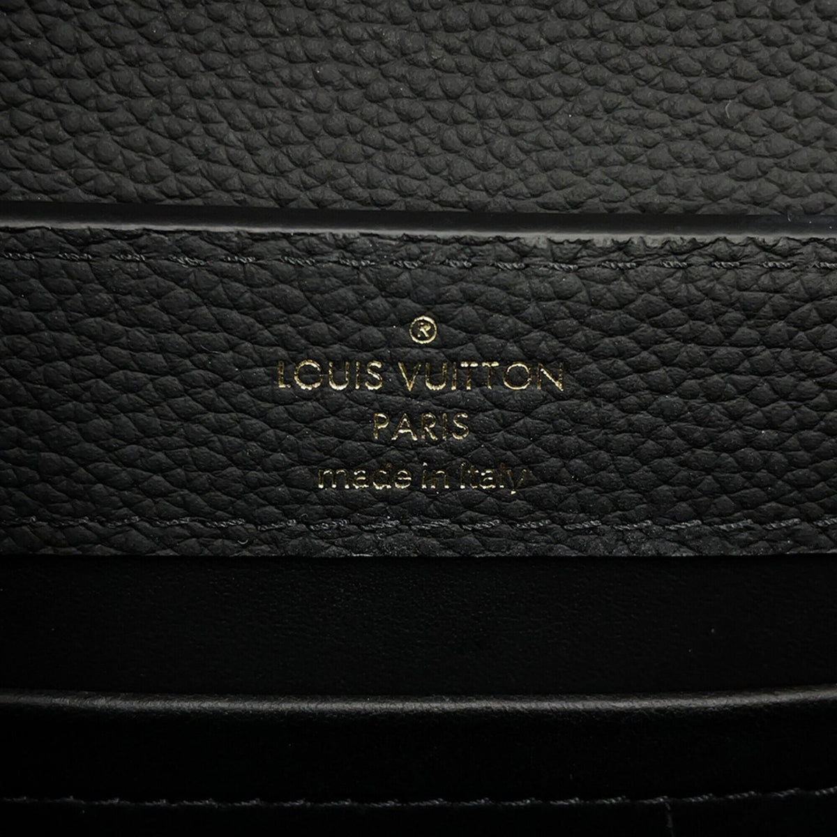 Louis Vuitton Black Leather Handbag Shoulder Bag (Pre-Owned)