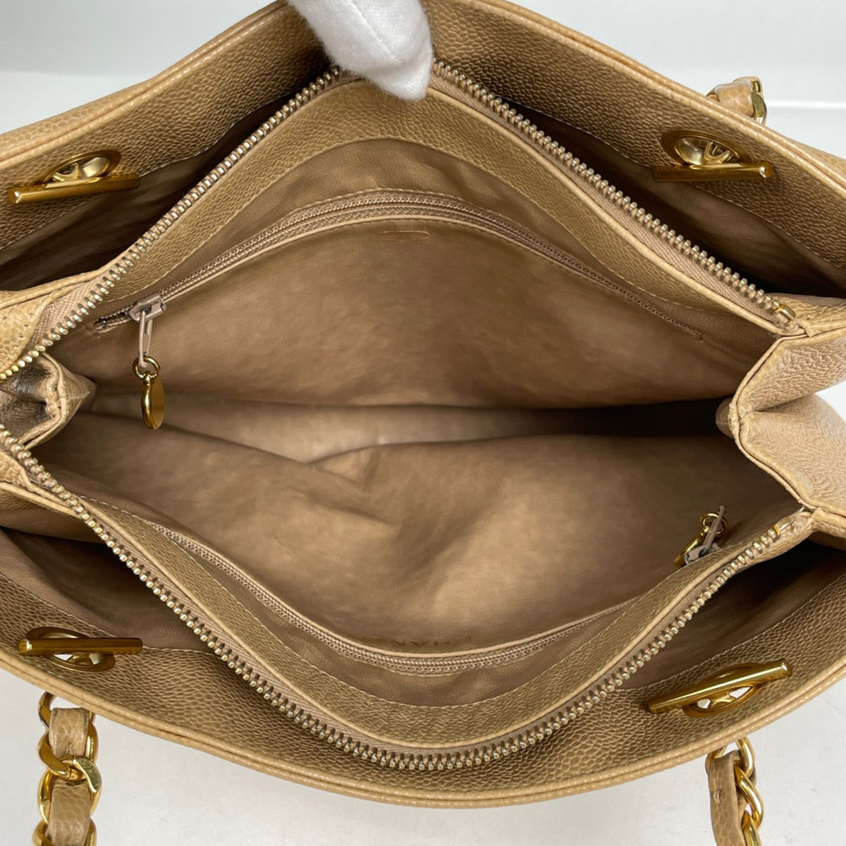 Chanel Beige Grained Calfskin Tote Bag (Pre-Owned)