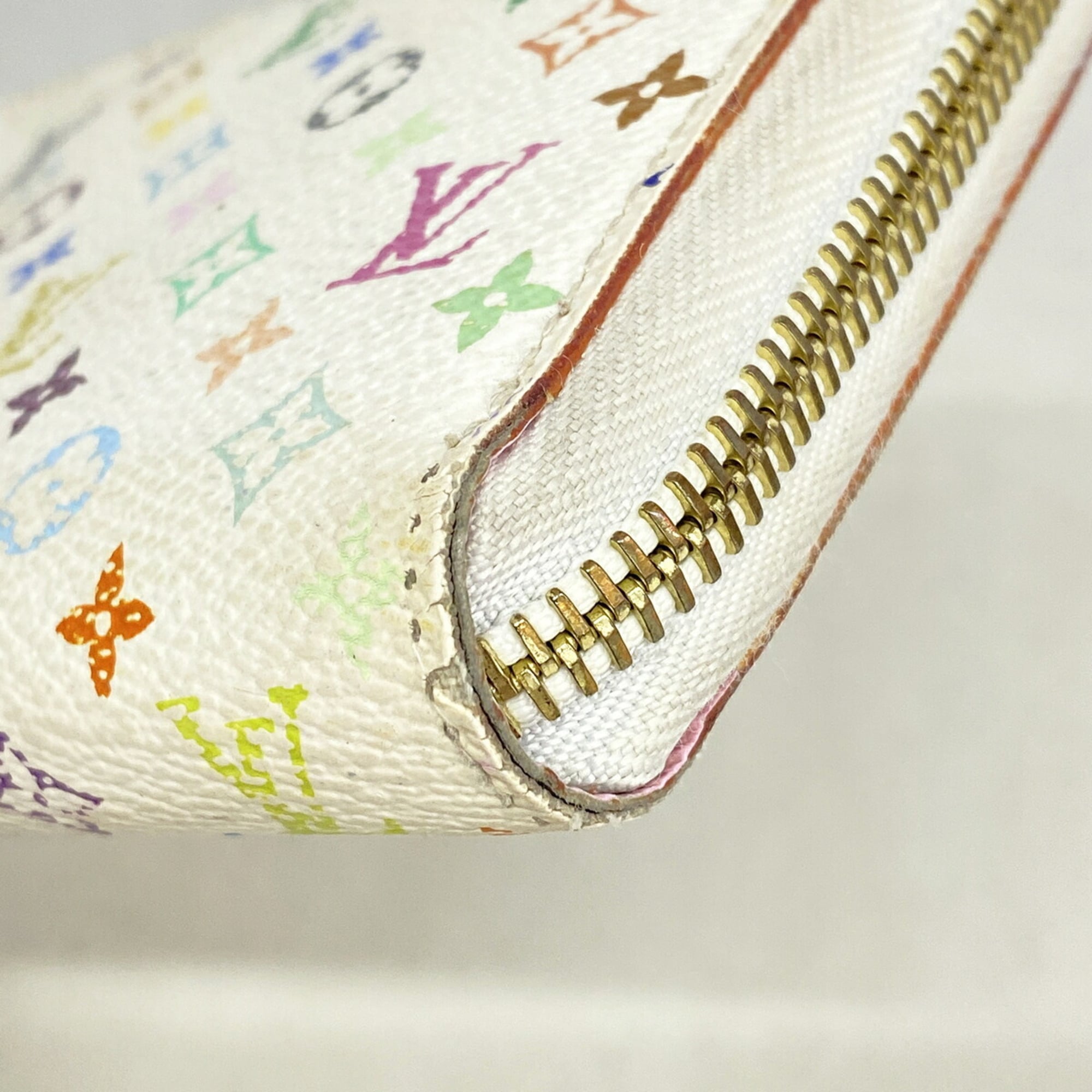 Louis Vuitton Litchi Long Wallet (Bi-Fold) (Pre-Owned)