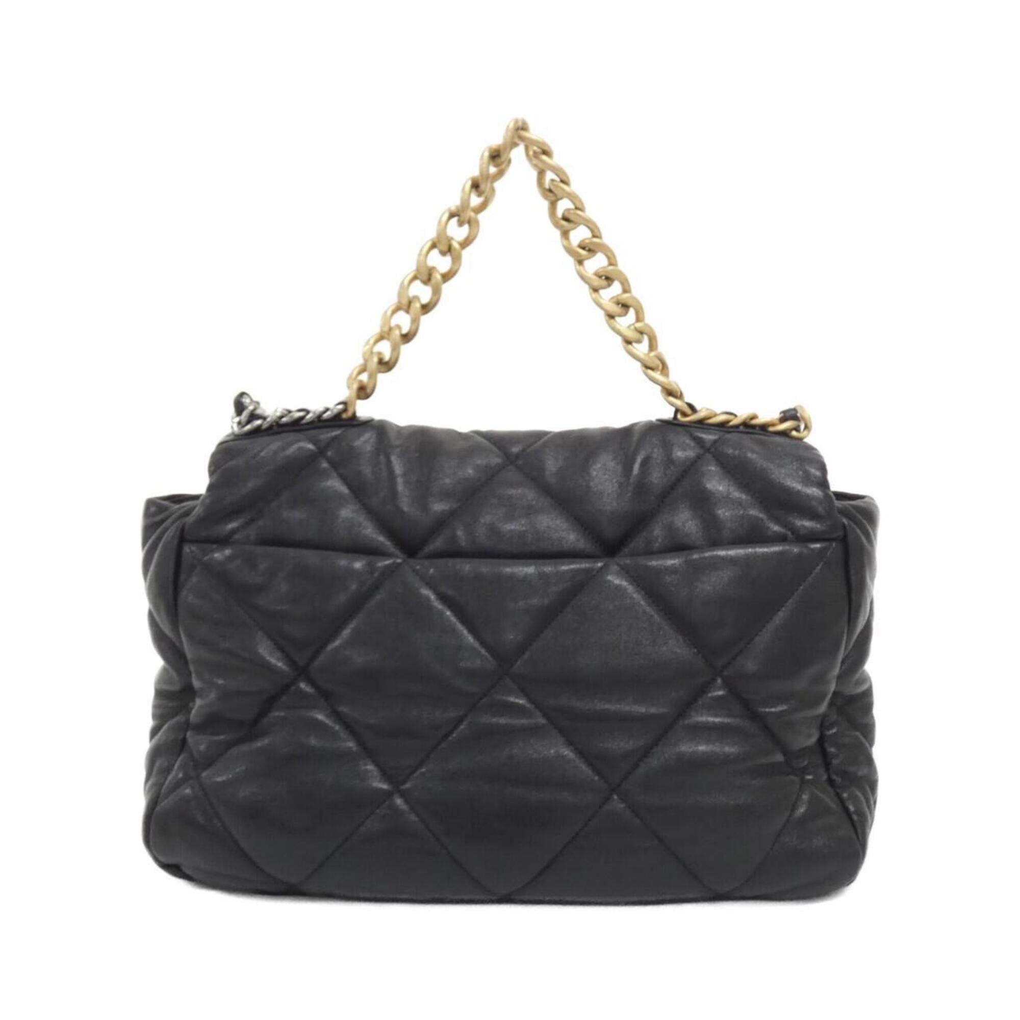 Chanel Black Leather Shoulder Bag (Pre-Owned)