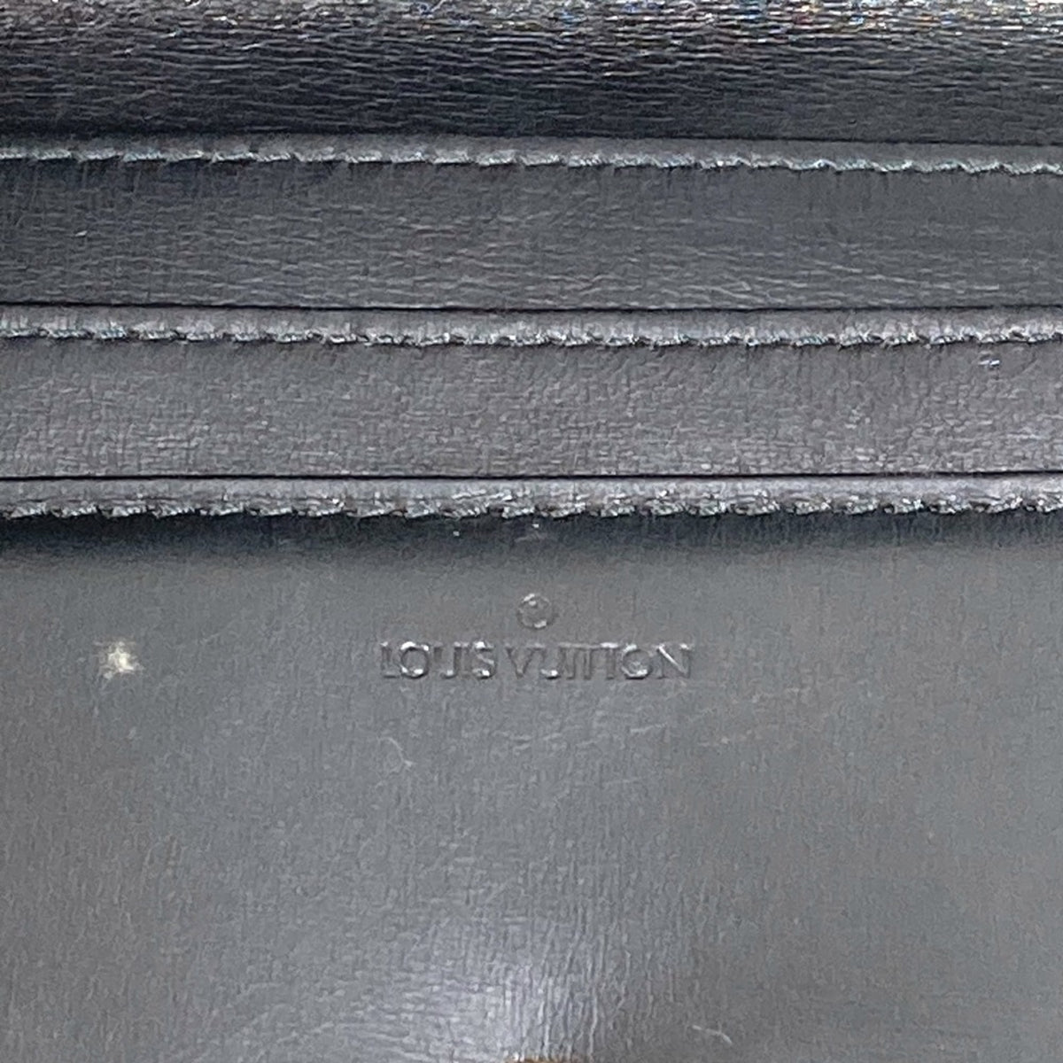 Louis Vuitton Black Leather Clutch Bag (Pre-Owned)
