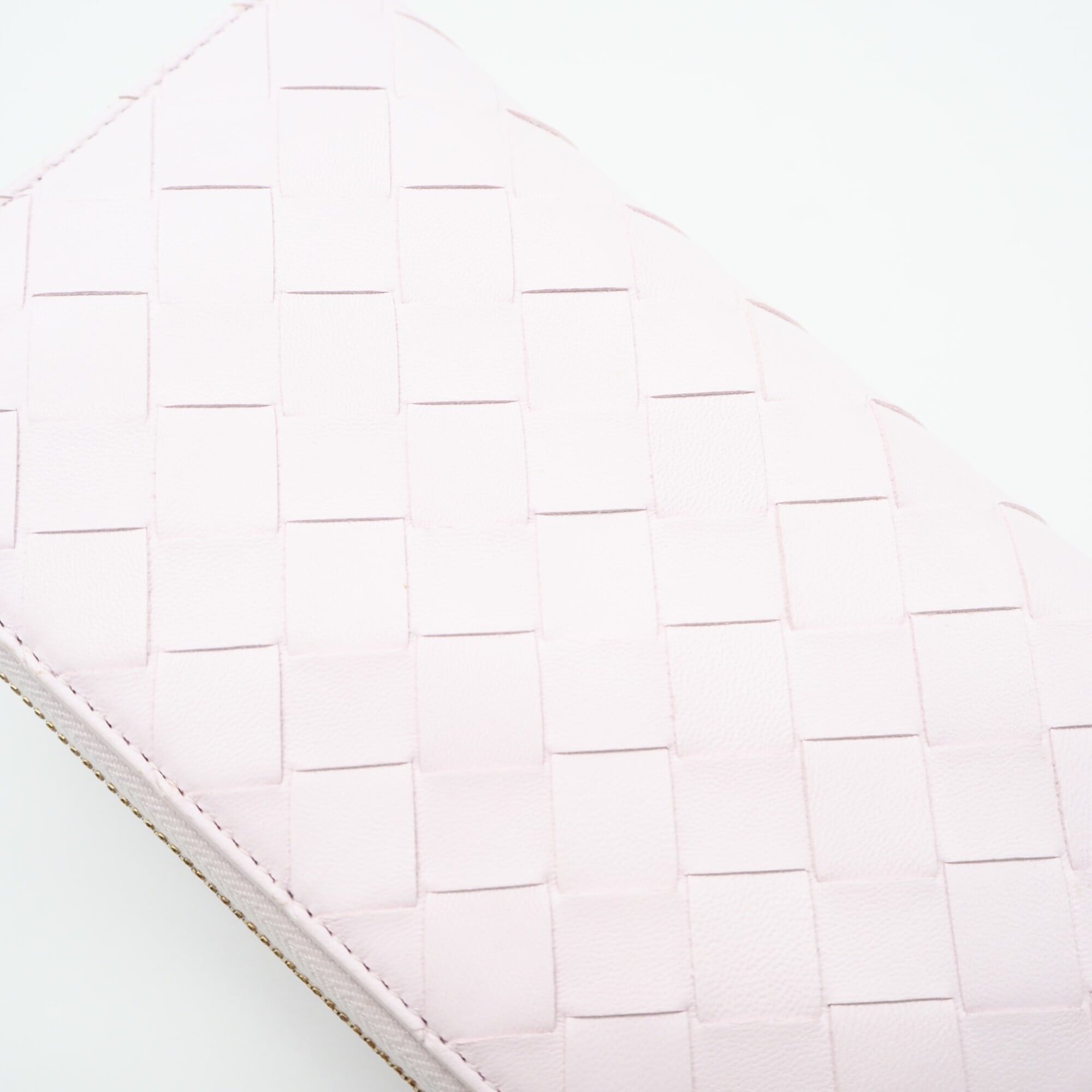 Bottega Veneta Intrecciato Pink Leather Long Wallet (Bi-Fold) (Pre-Owned)