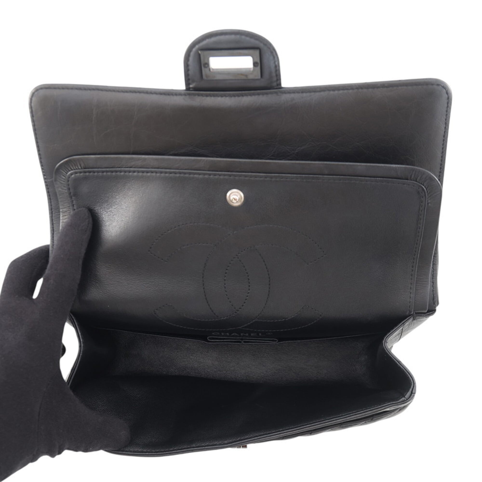 Chanel Black Handbag Shoulder Bag (Pre-Owned)
