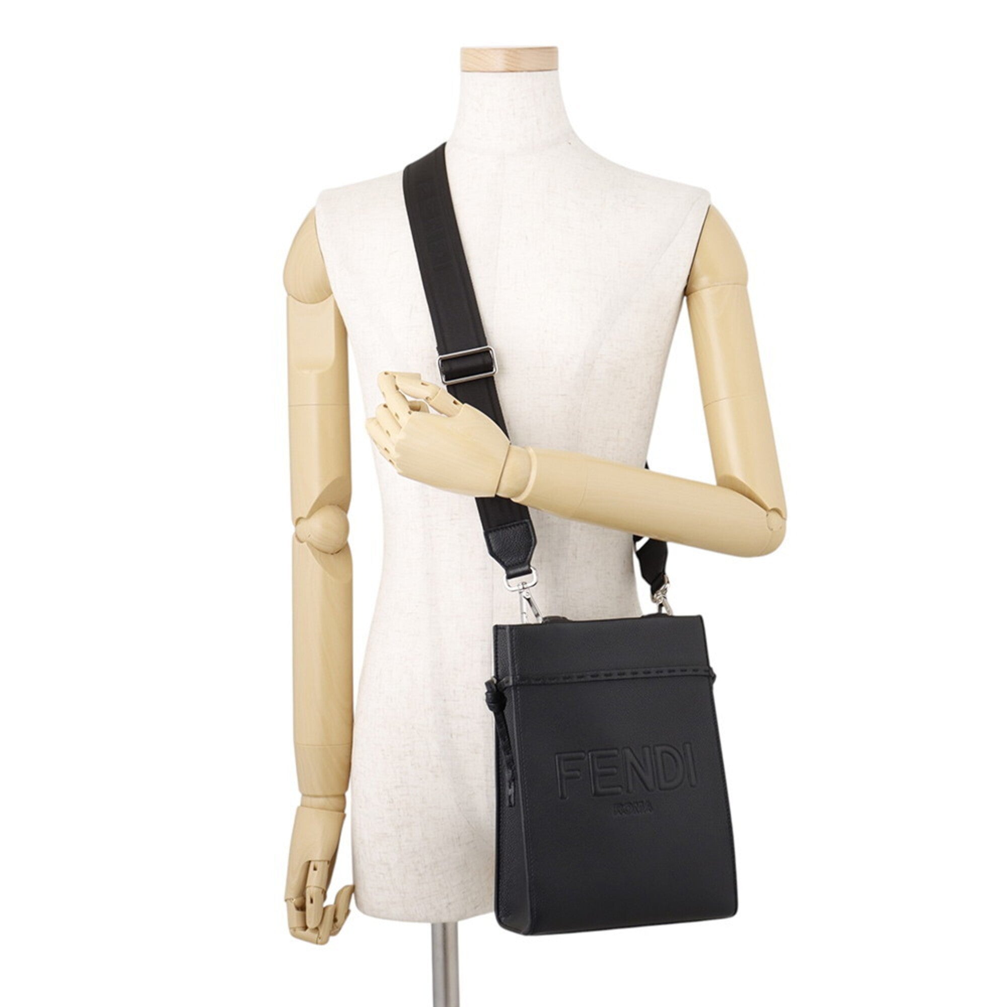 Fendi Black Leather Handbag Shoulder Bag (Pre-Owned)