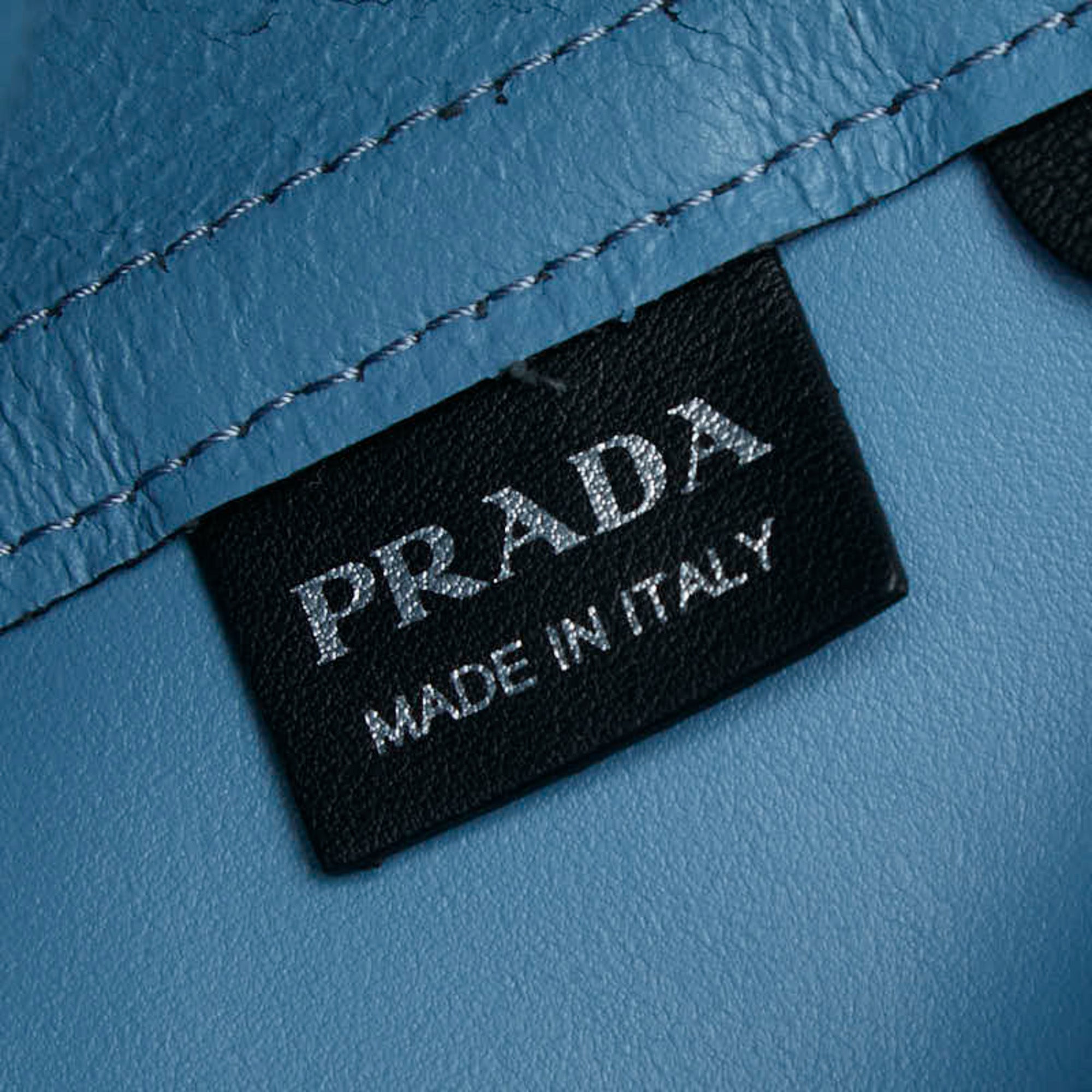 Prada Black Leather Pouch Shoulder Bag Tote Bag (Pre-Owned)