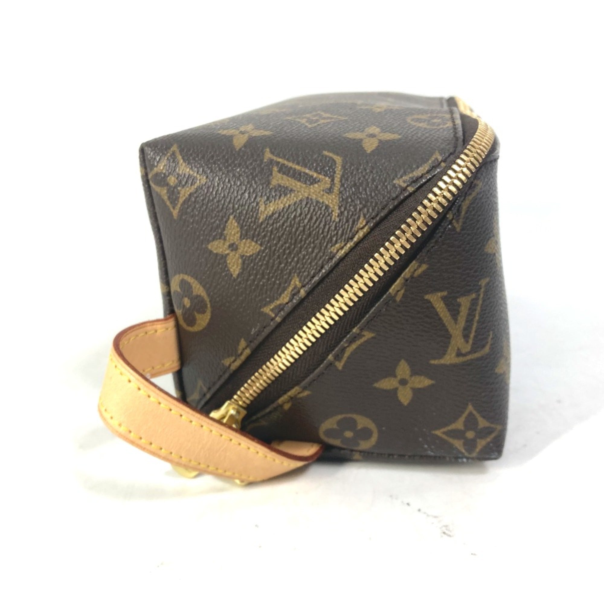 Louis Vuitton Brown Other Pouch (Pre-Owned)