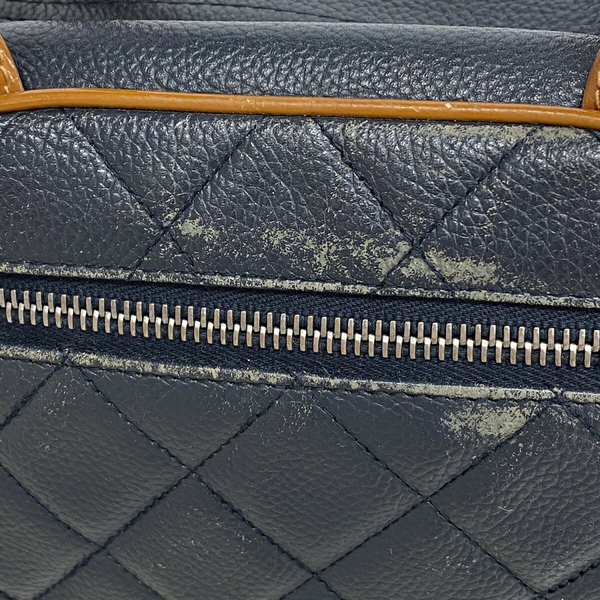 Chanel Navy Patent Leather Leather Handbag (Pre-Owned)