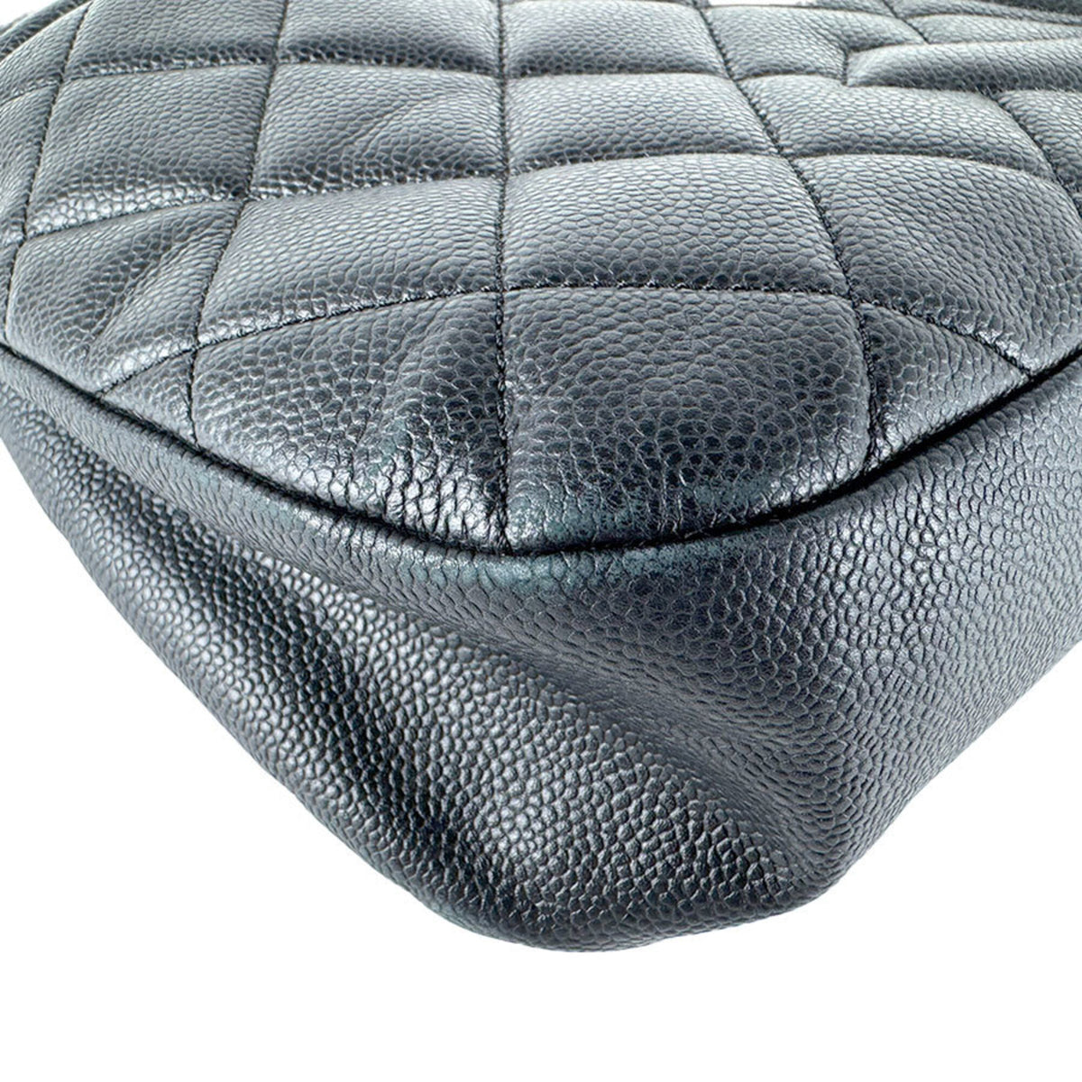Chanel Black Grained Calfskin Shoulder Bag (Pre-Owned)